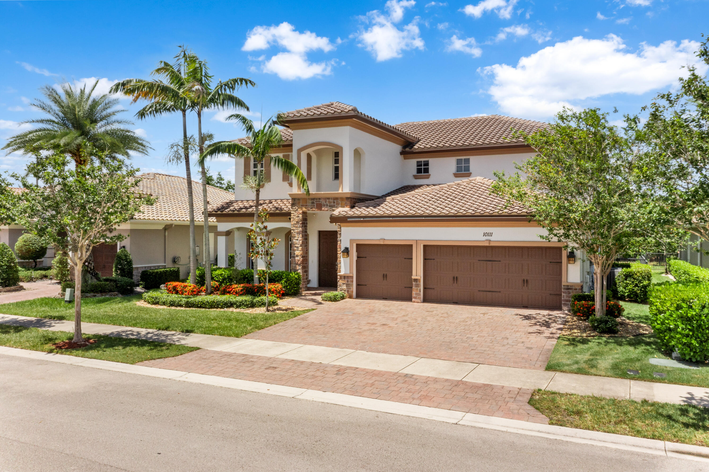 main property photo 78