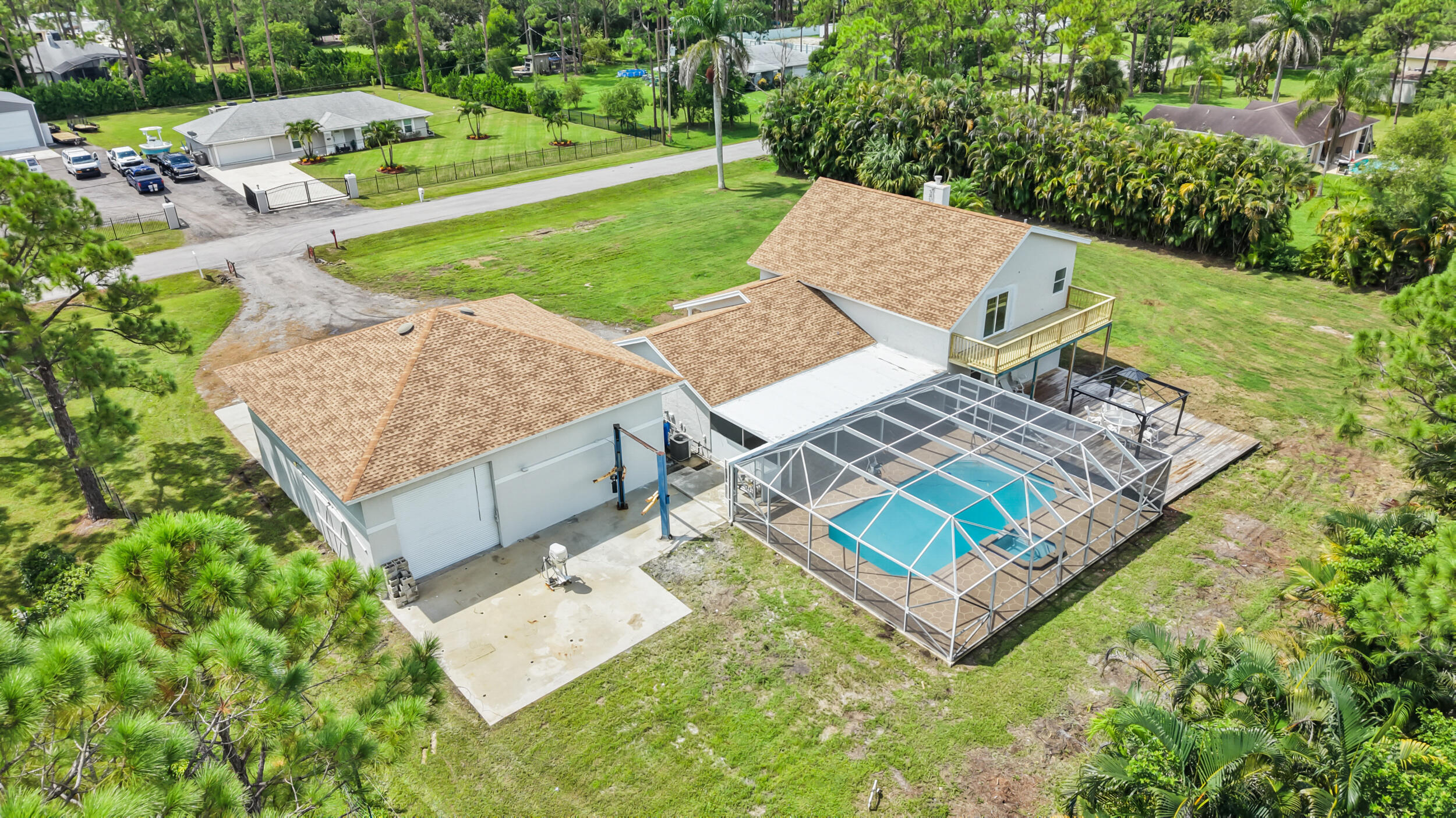 main property photo 29