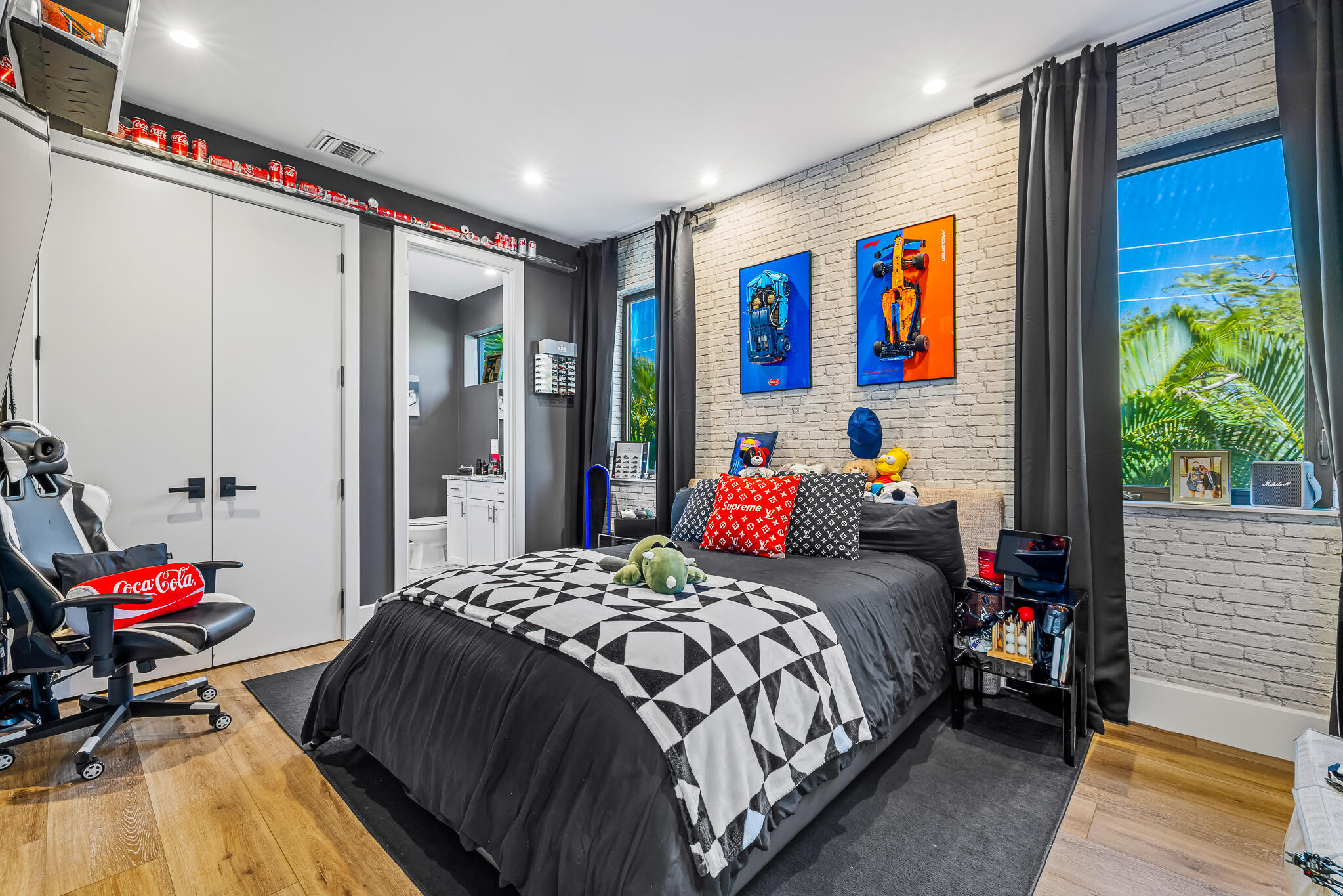 main property photo 41