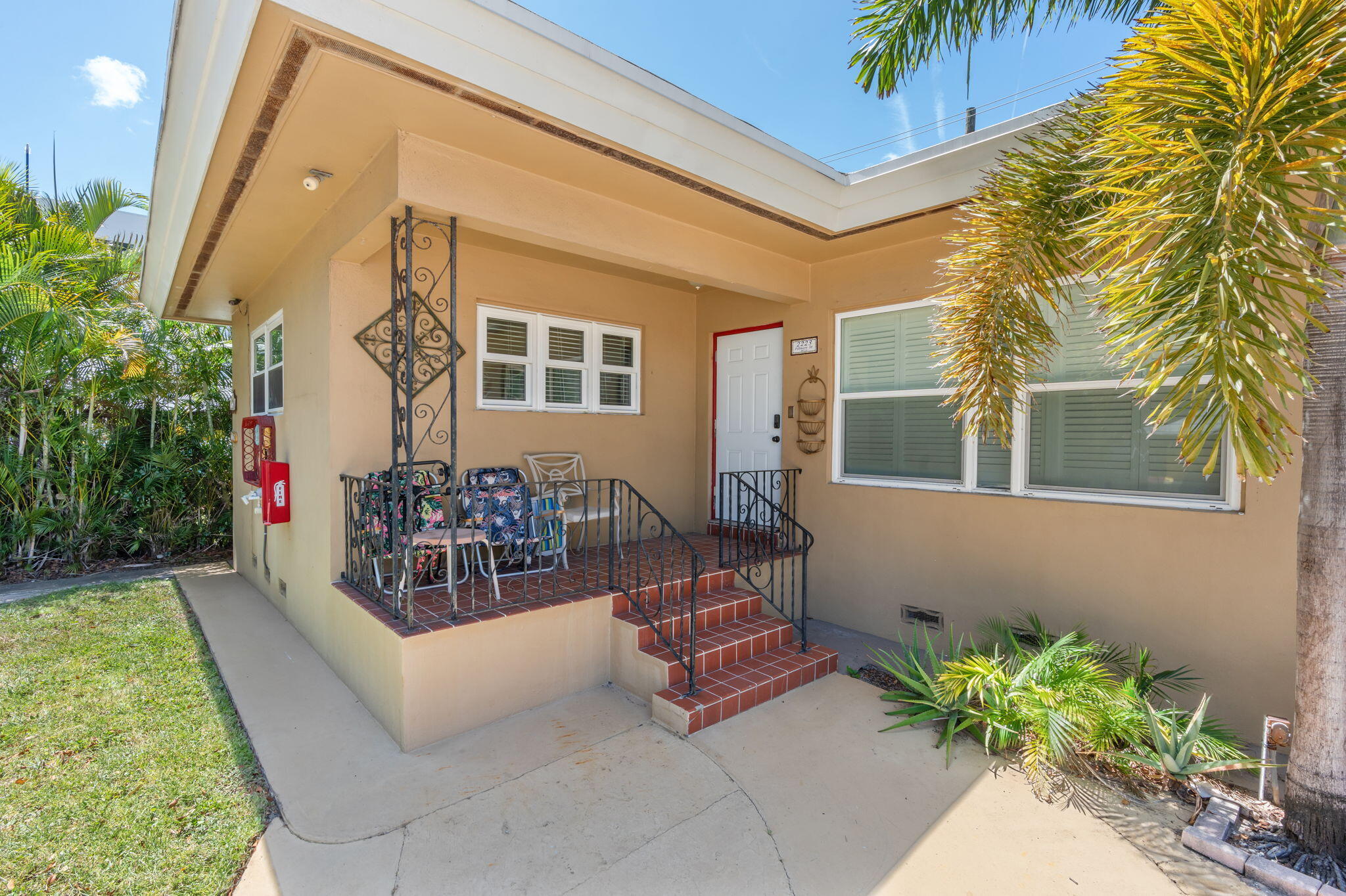 main property photo 31