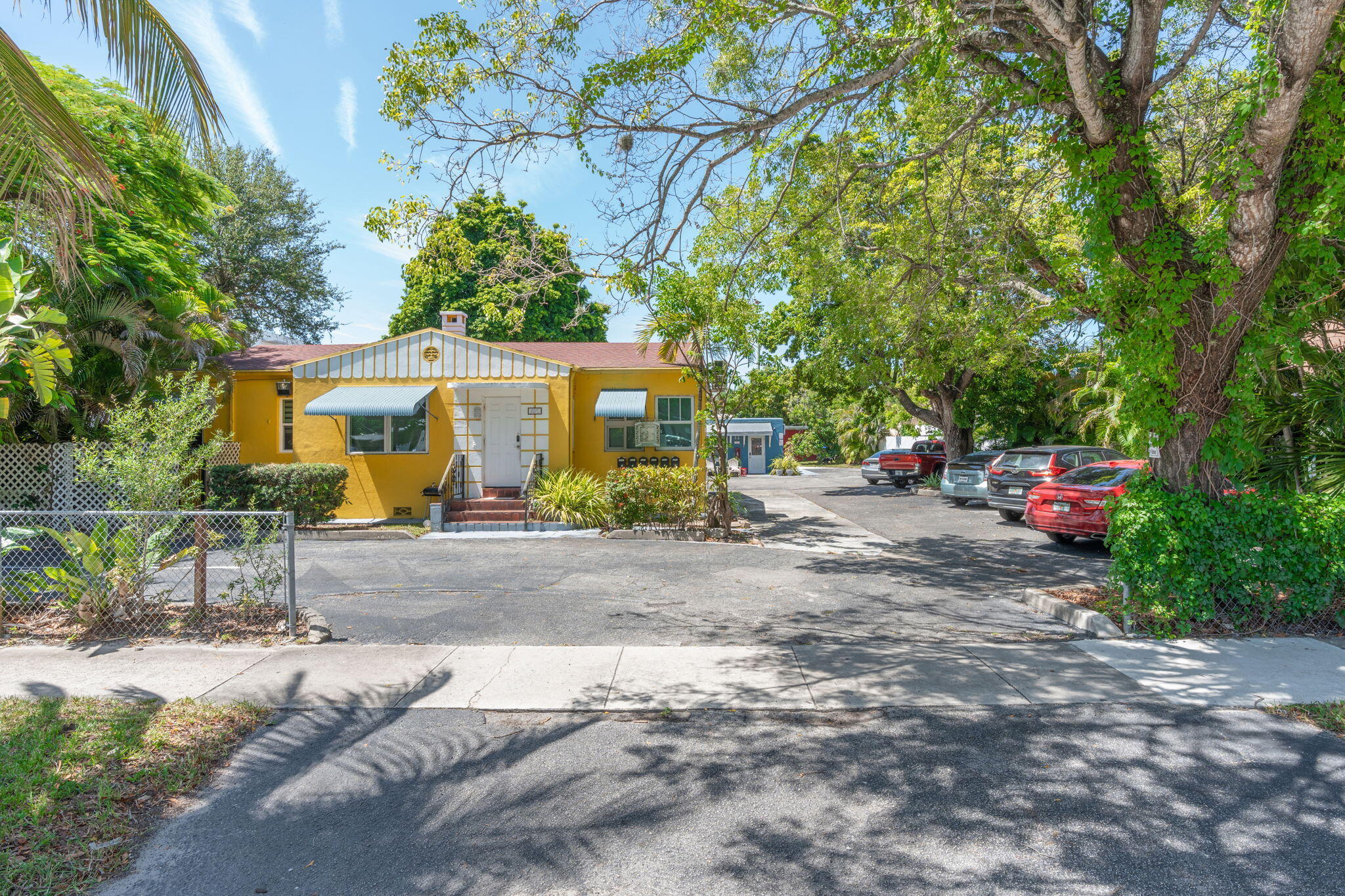 main property photo 42