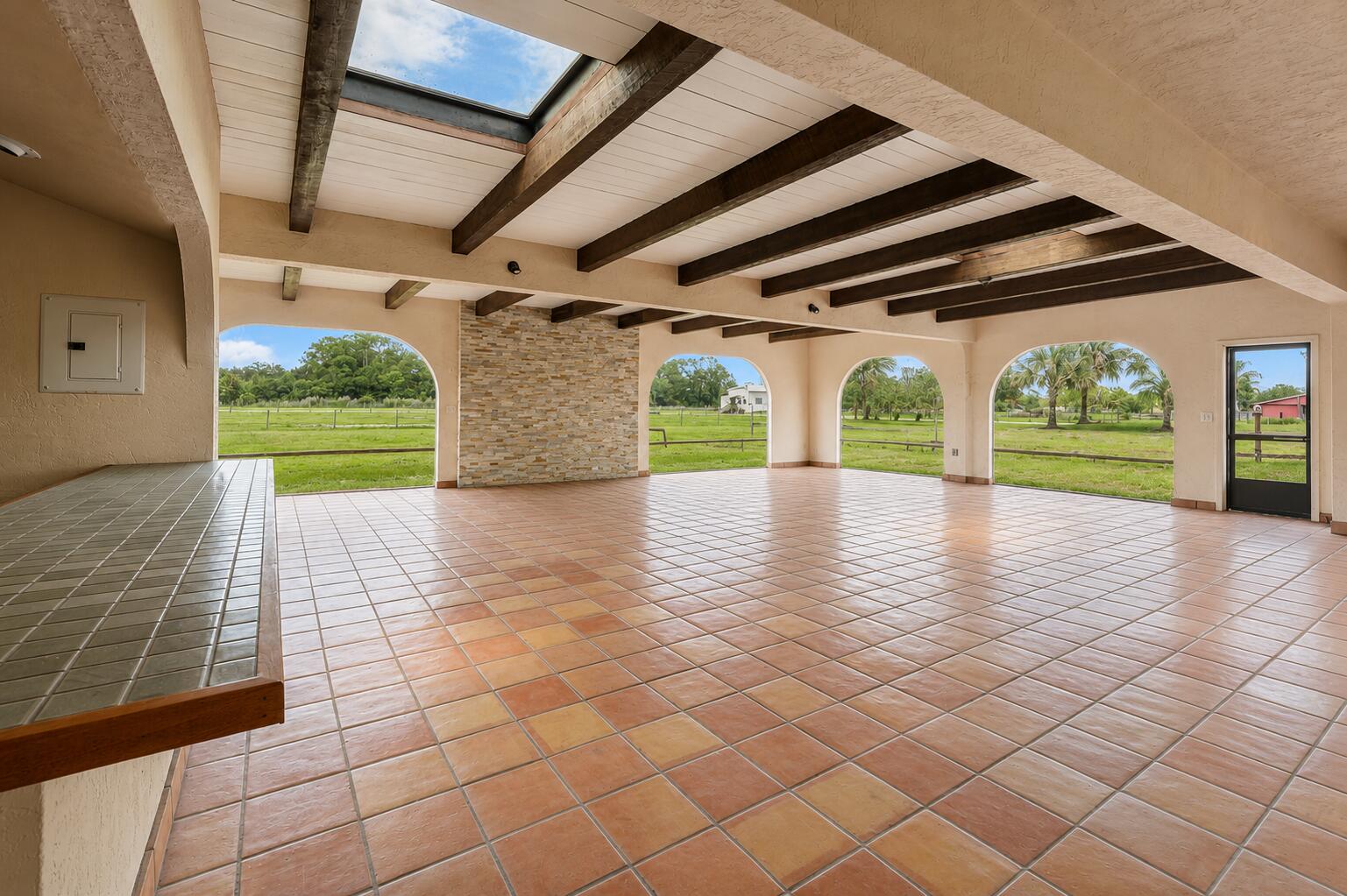 main property photo 40