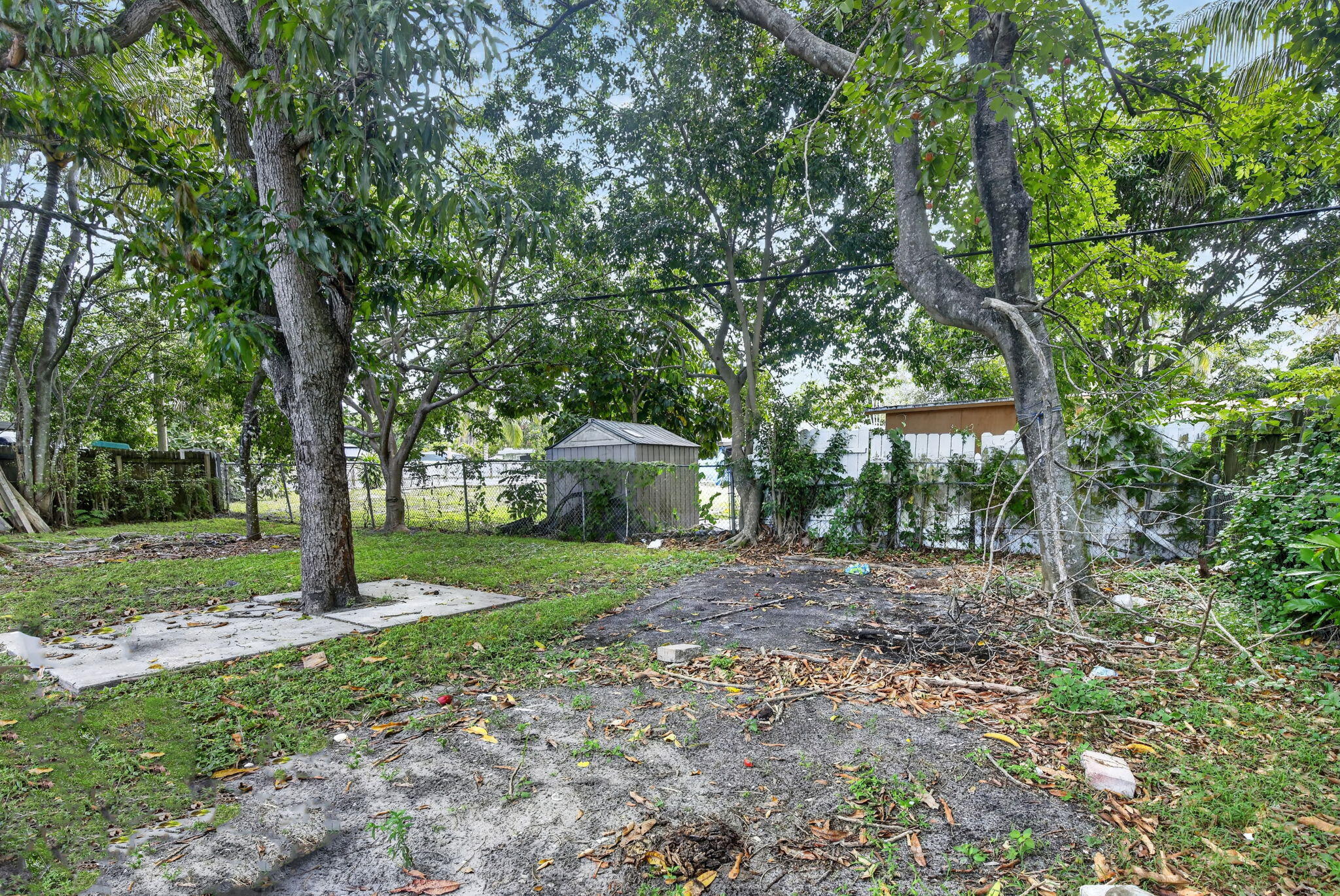 main property photo 34