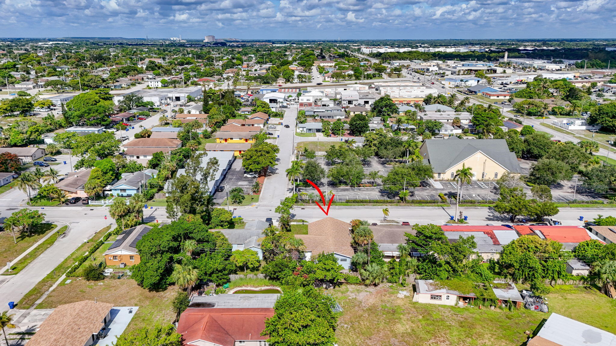 main property photo 13