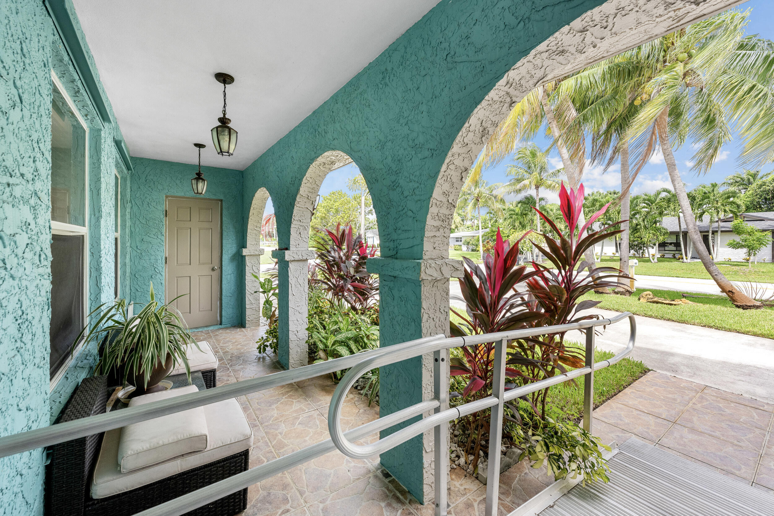 main property photo 39