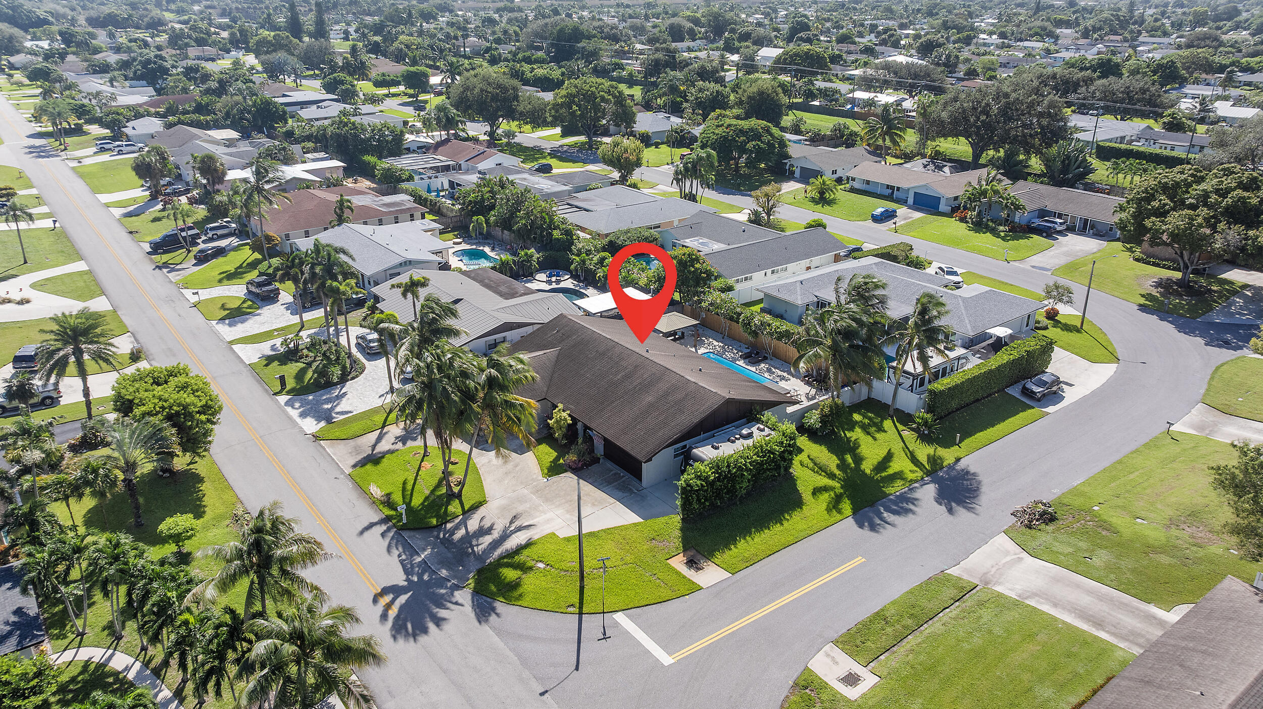 main property photo 41