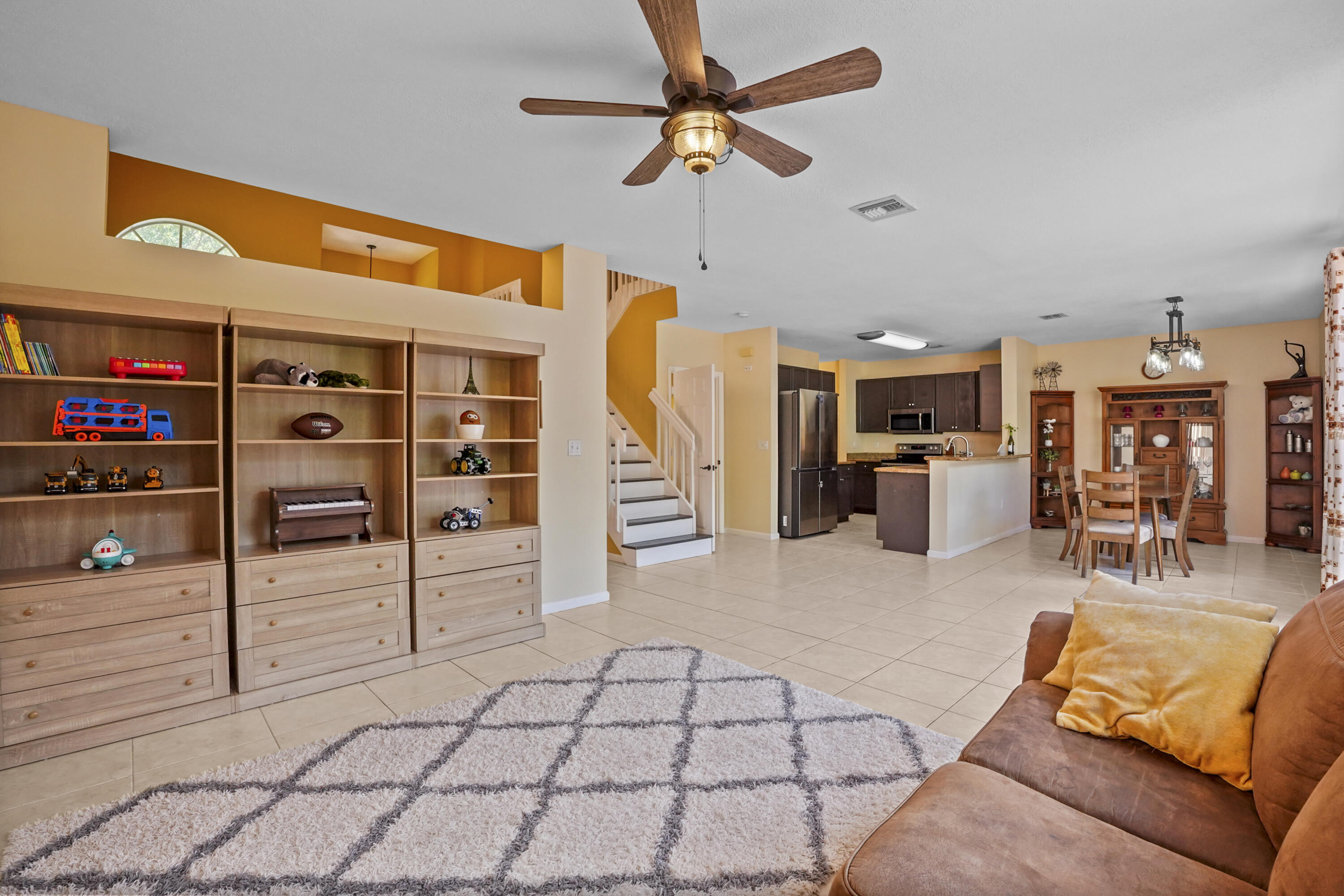 main property photo 16
