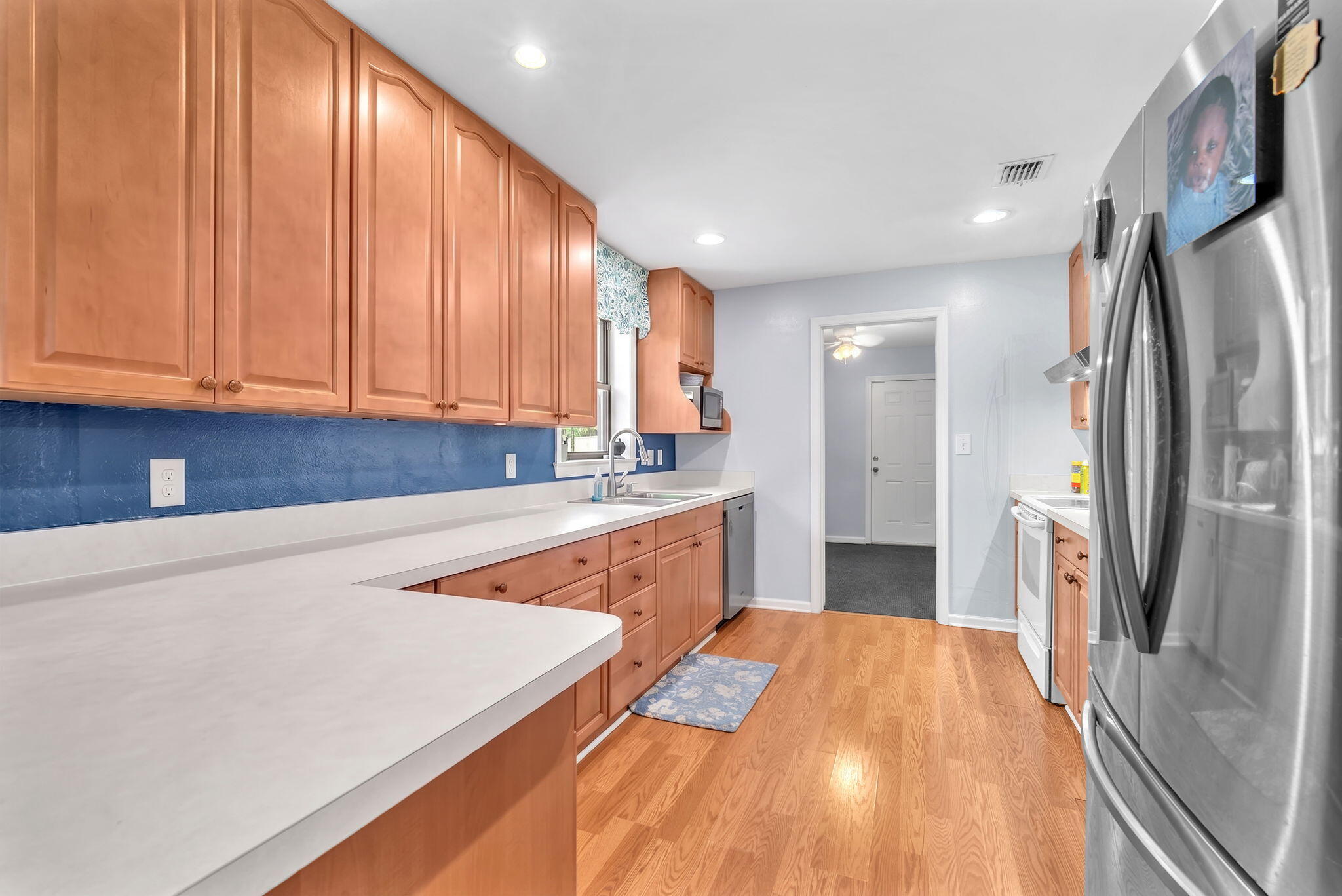 main property photo 8