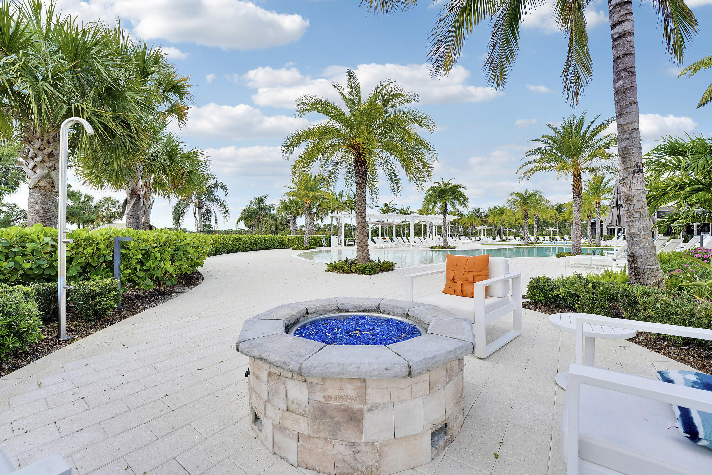 main property photo 64