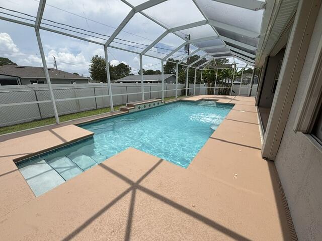 main property photo 18