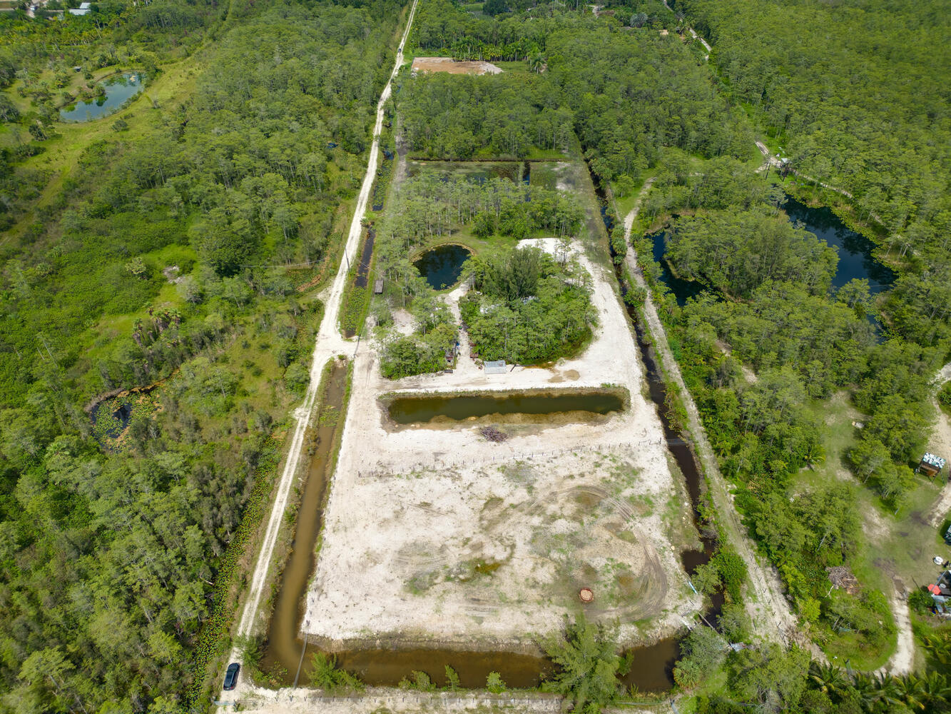 main property photo 15