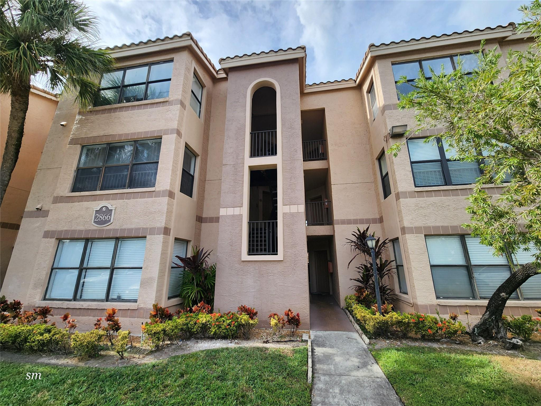 main property photo 25
