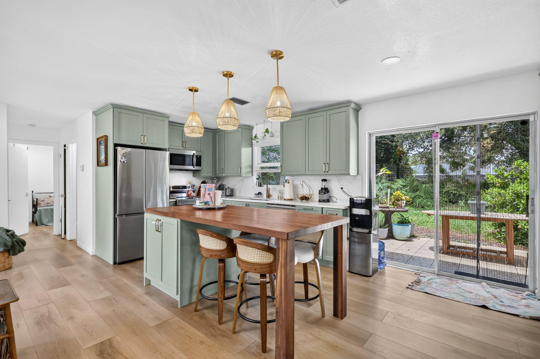 main property photo 15