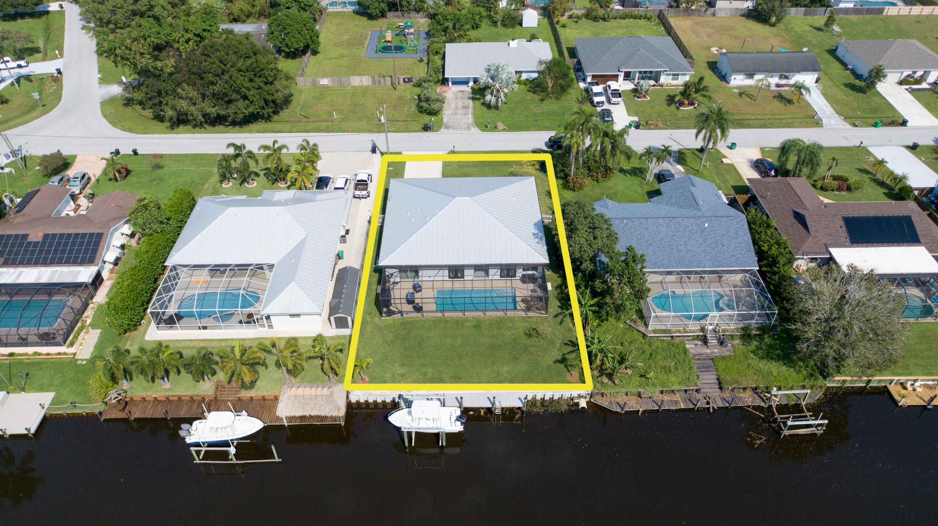 main property photo 43