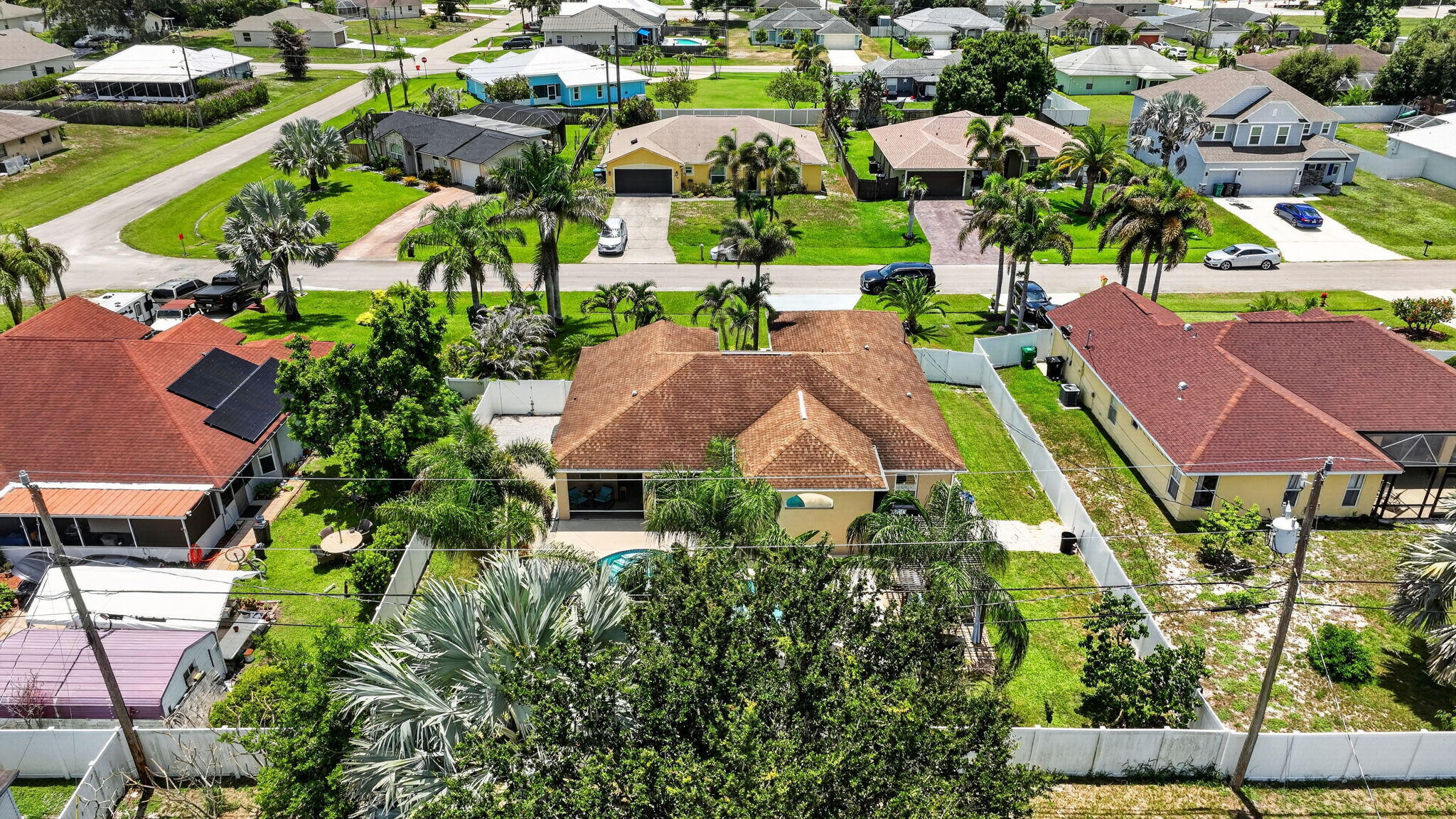 main property photo 50