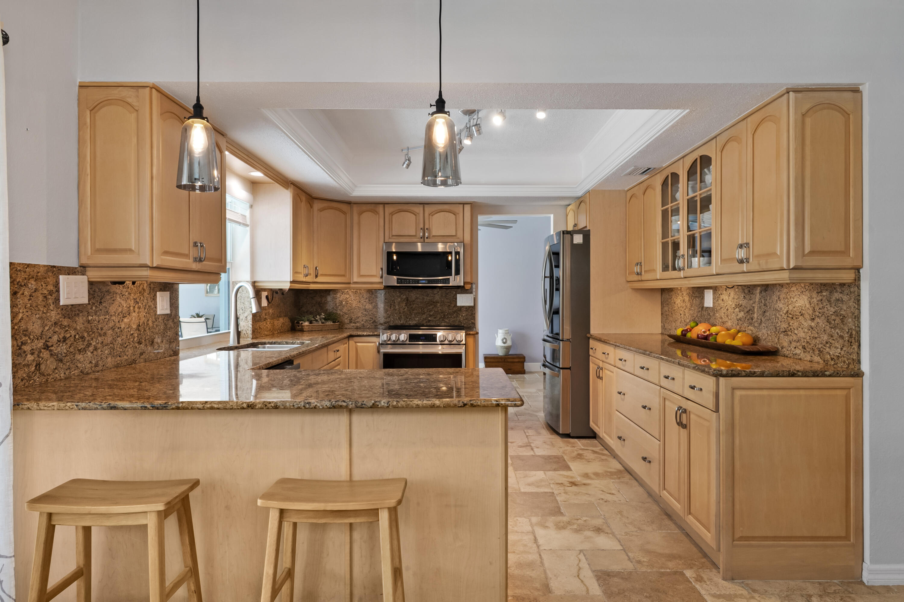 main property photo 18