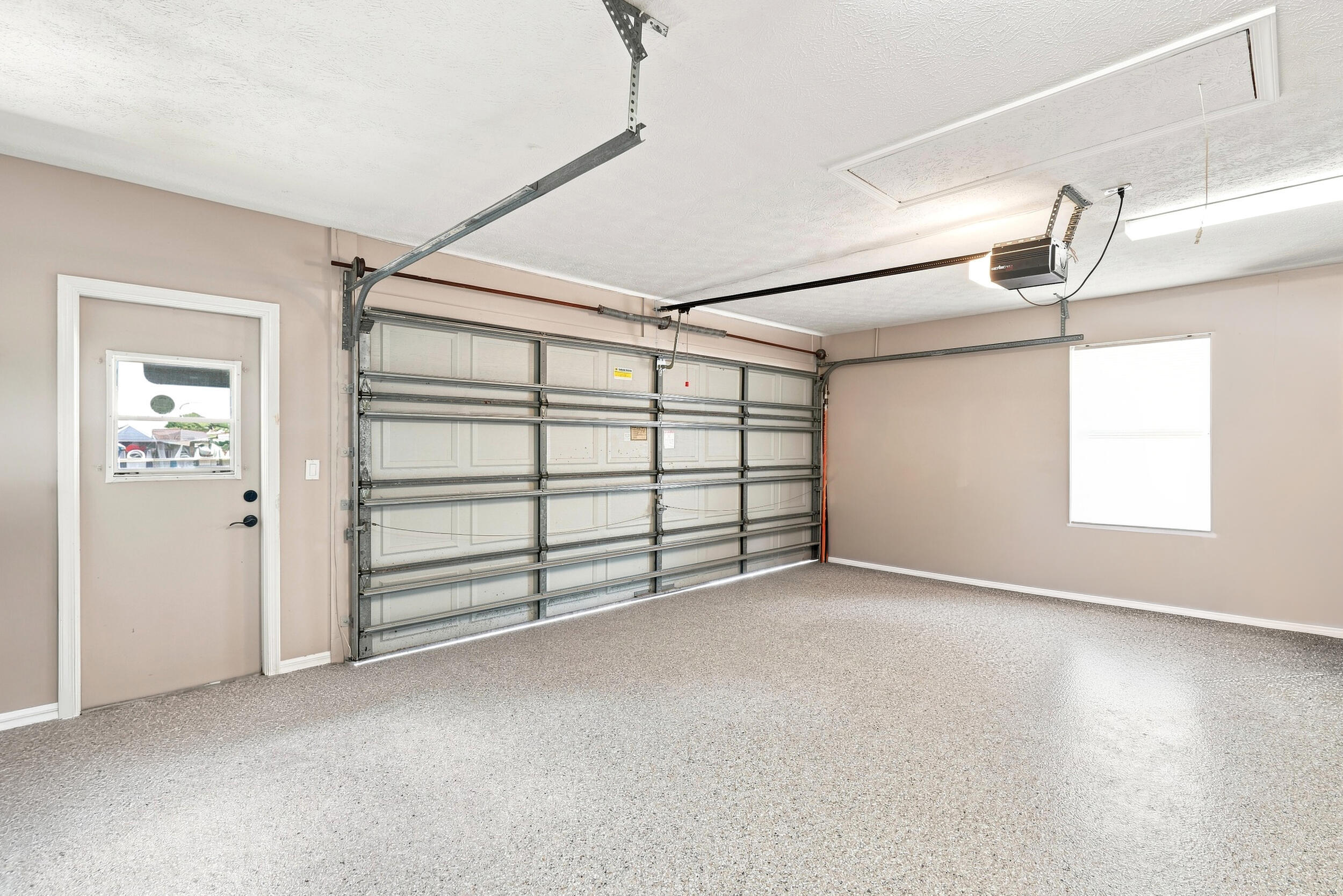 main property photo 100