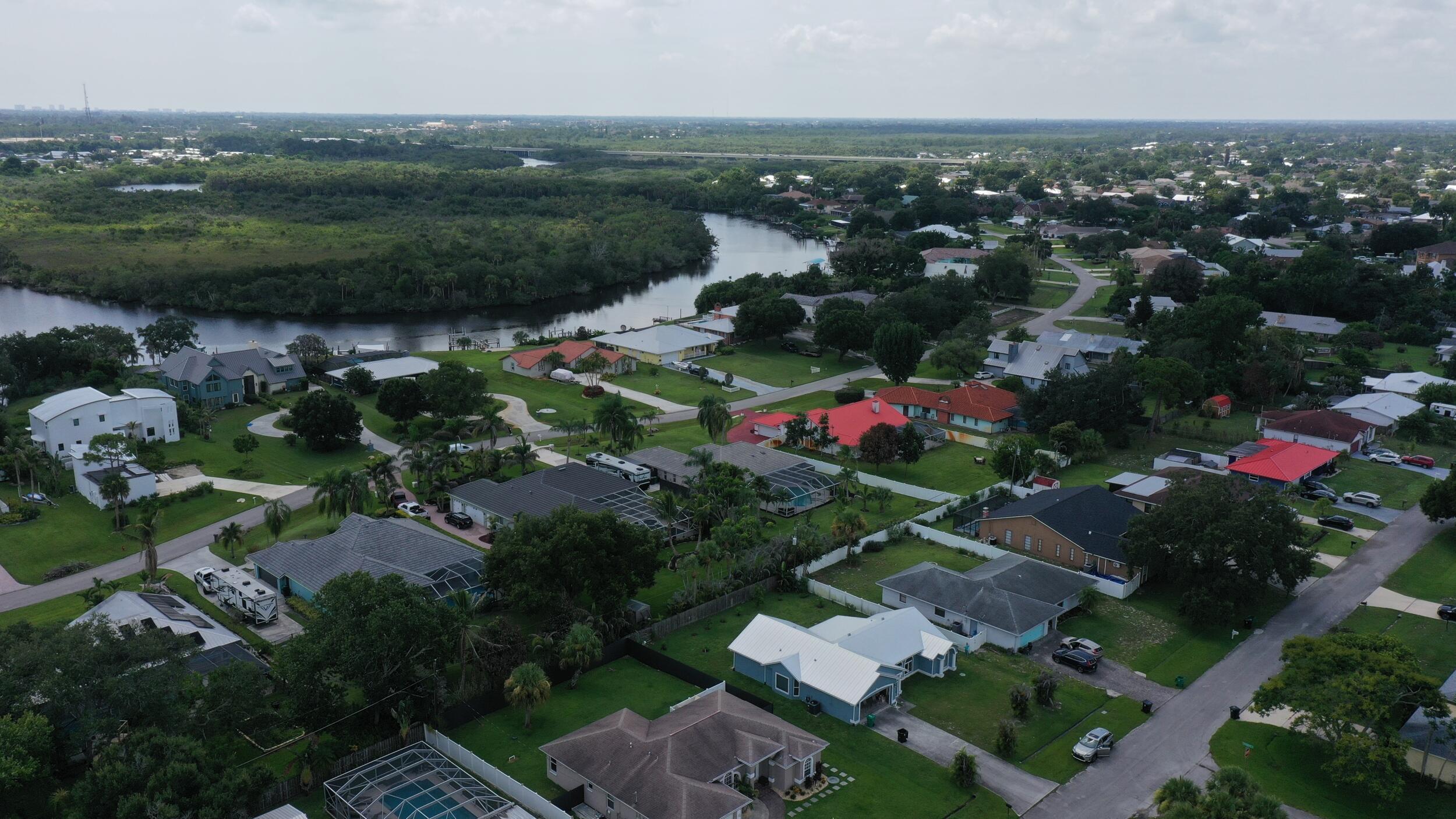 main property photo 111