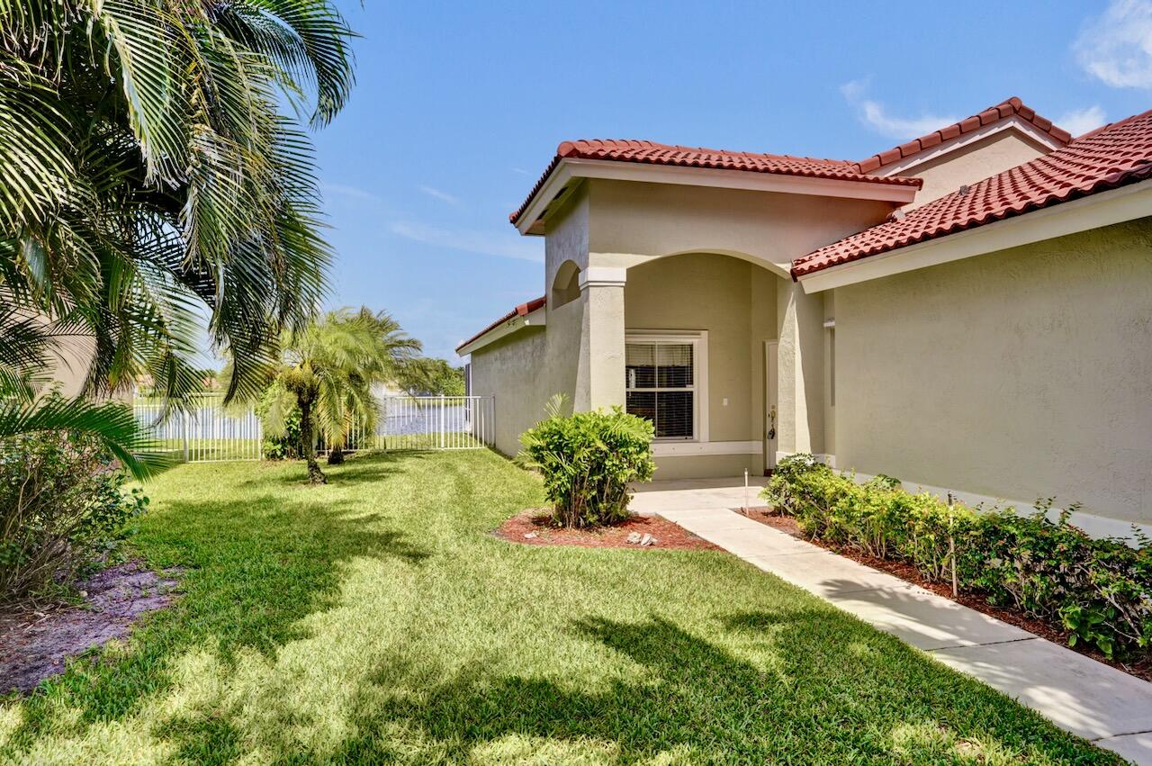 main property photo 10