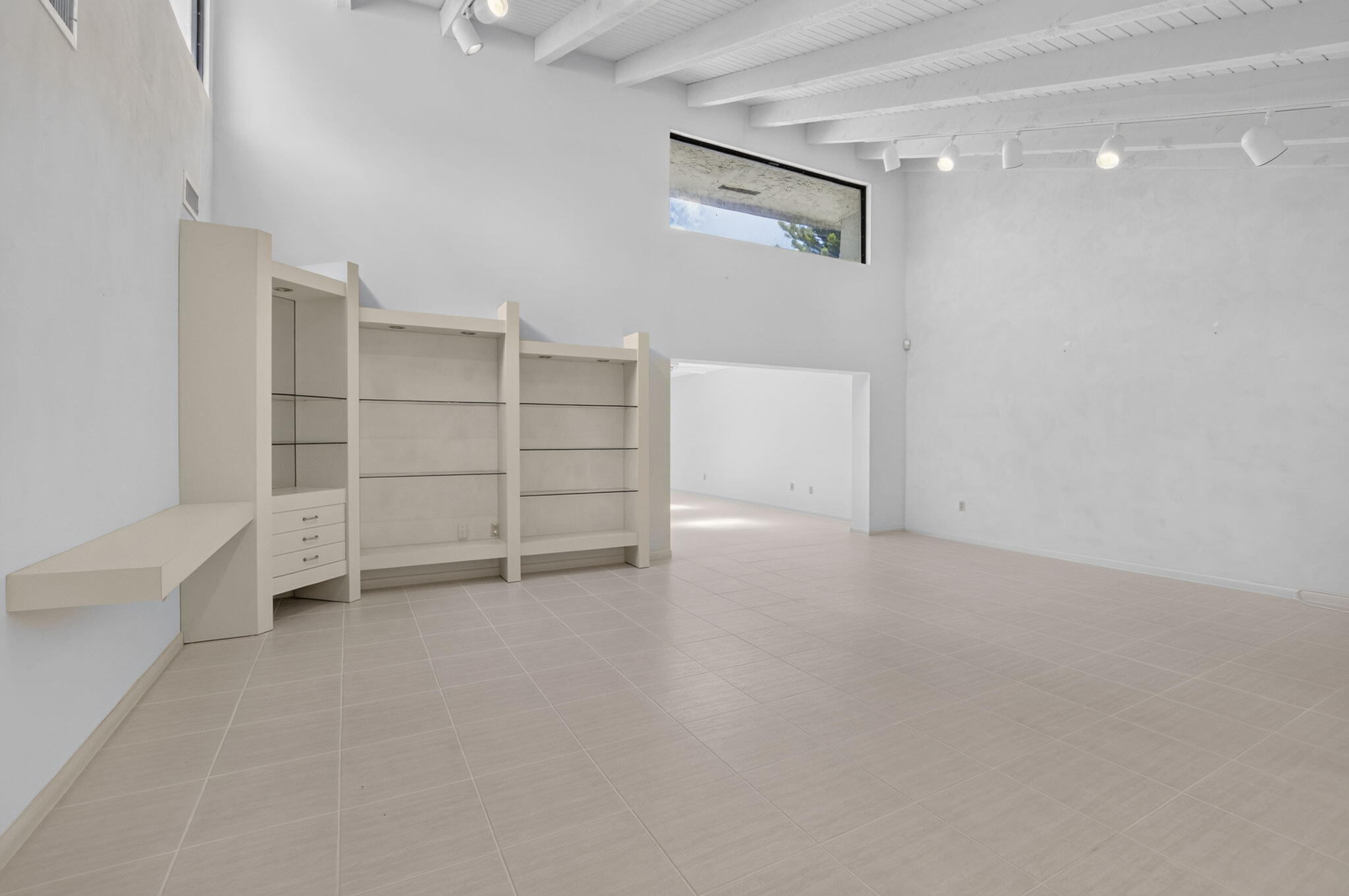 main property photo 49