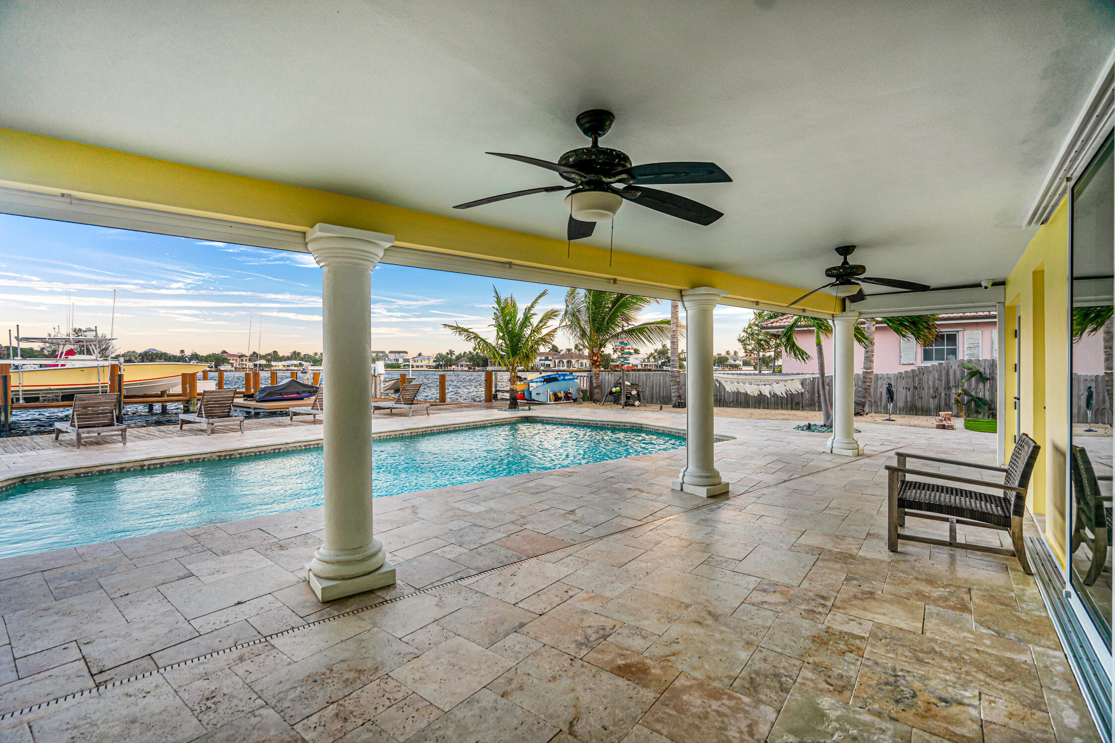 main property photo 14