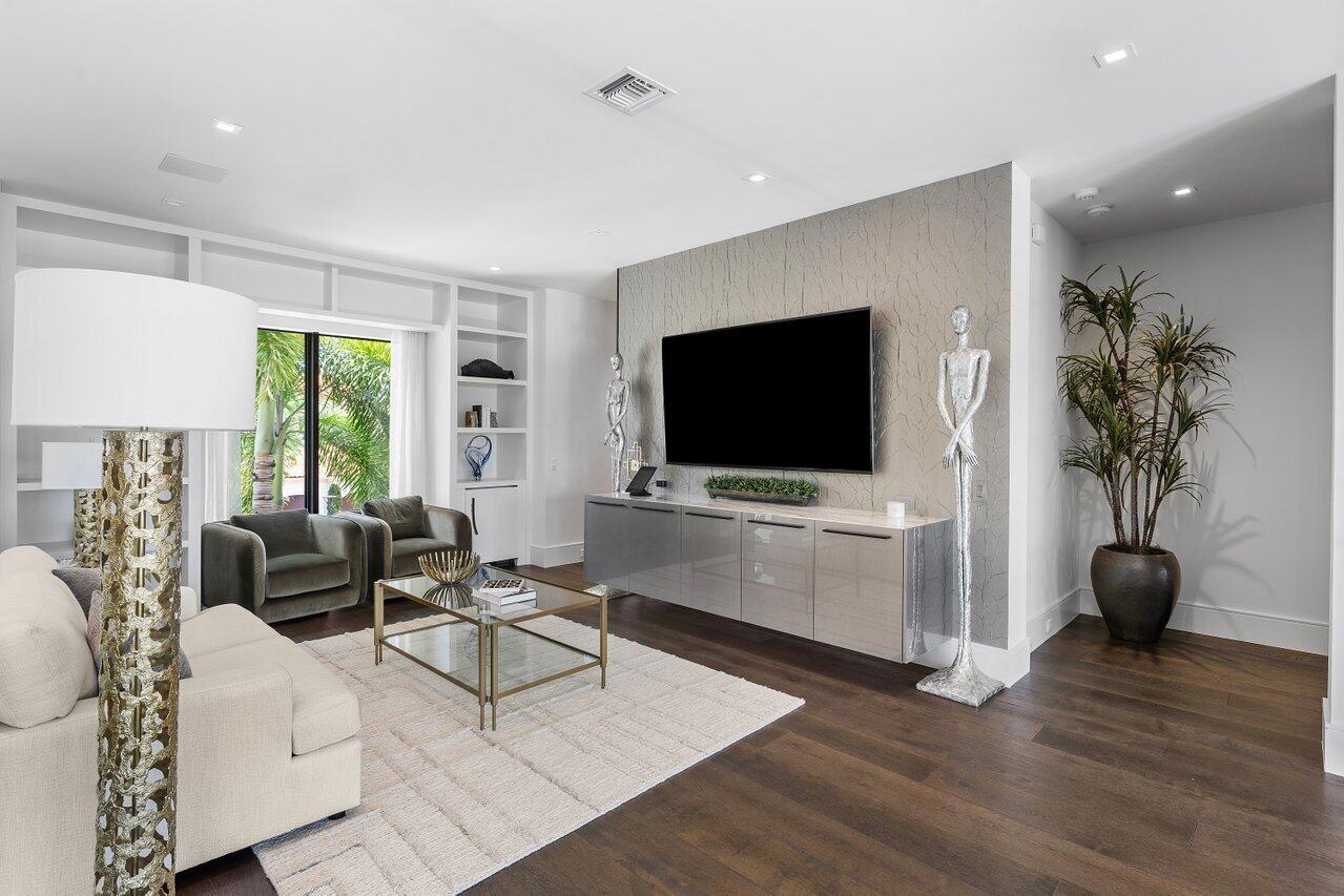 main property photo 67