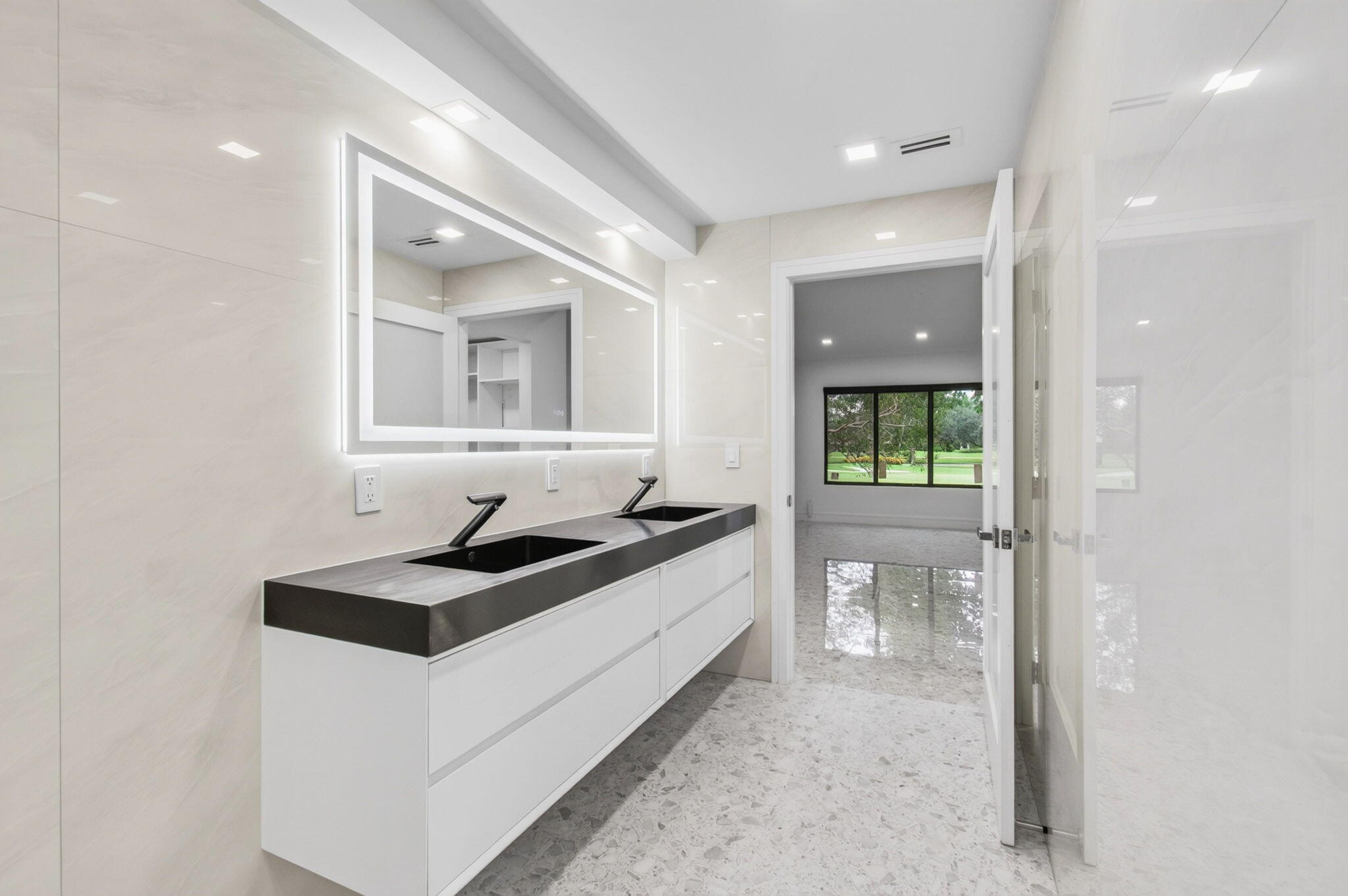 main property photo 66
