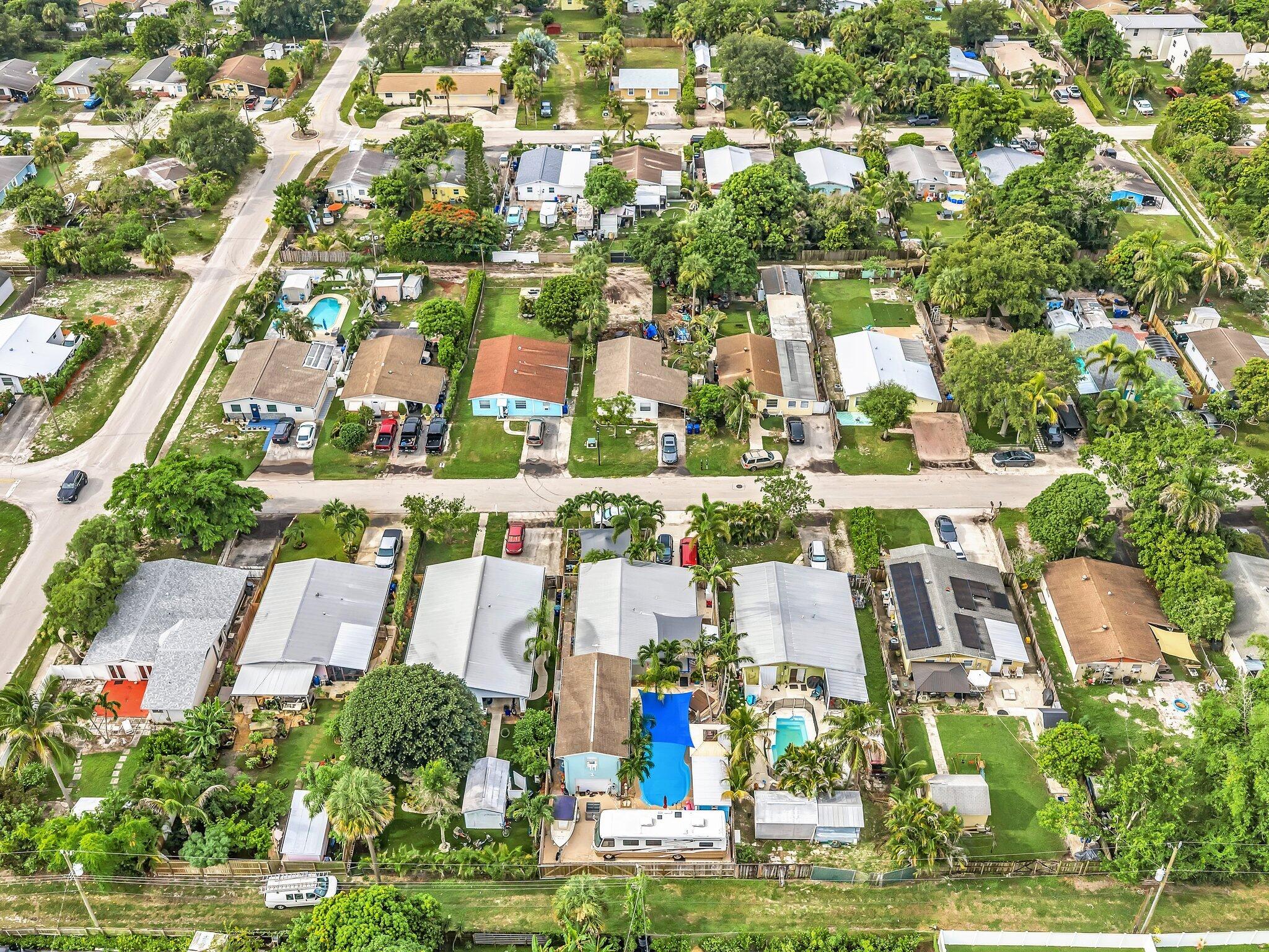 main property photo 33
