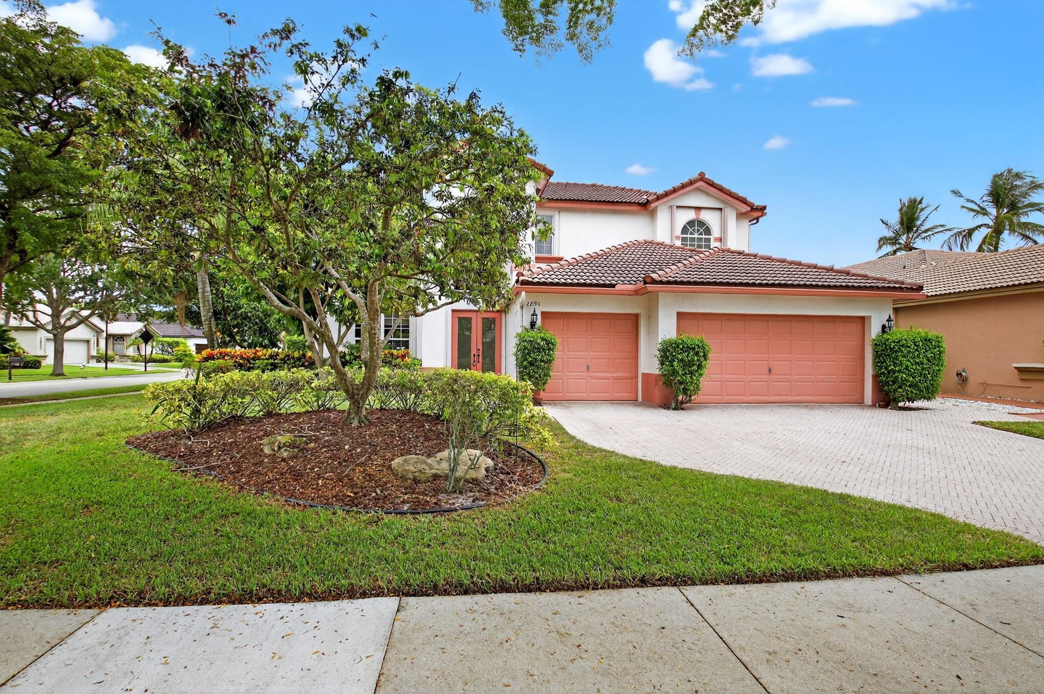main property photo 5