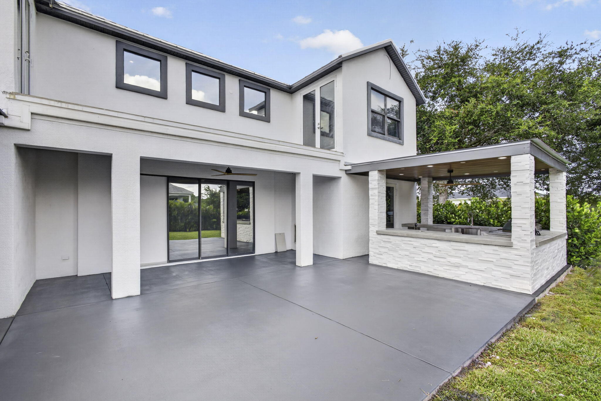 main property photo 94