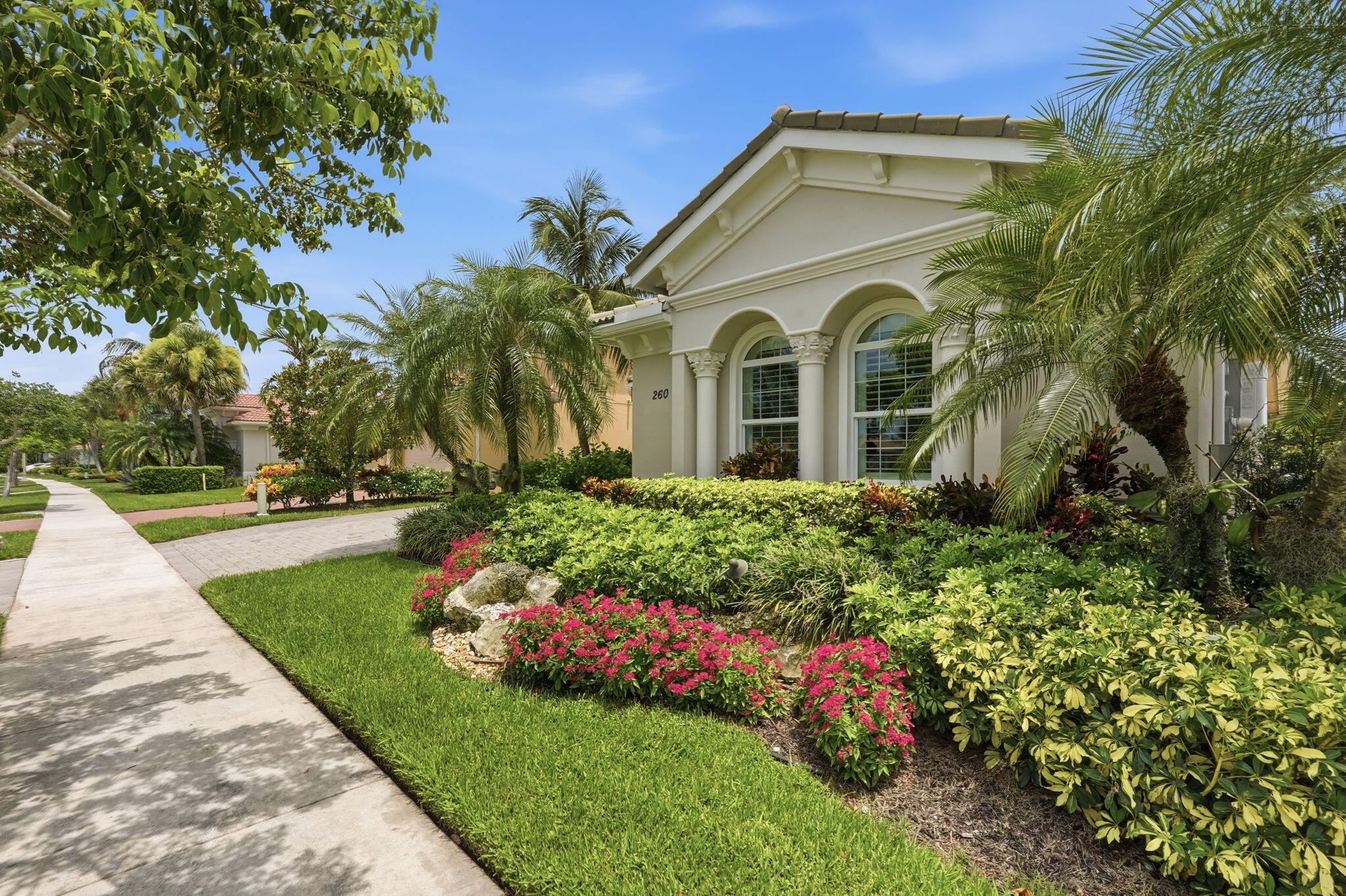 main property photo 11