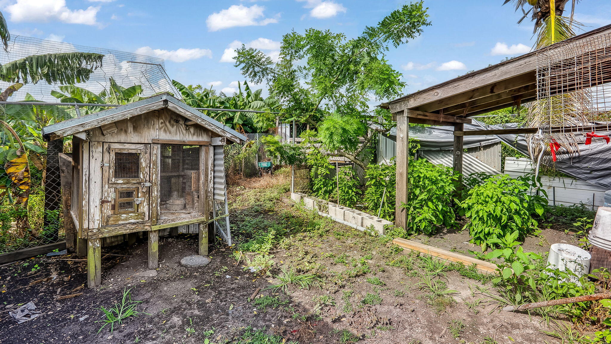 main property photo 45