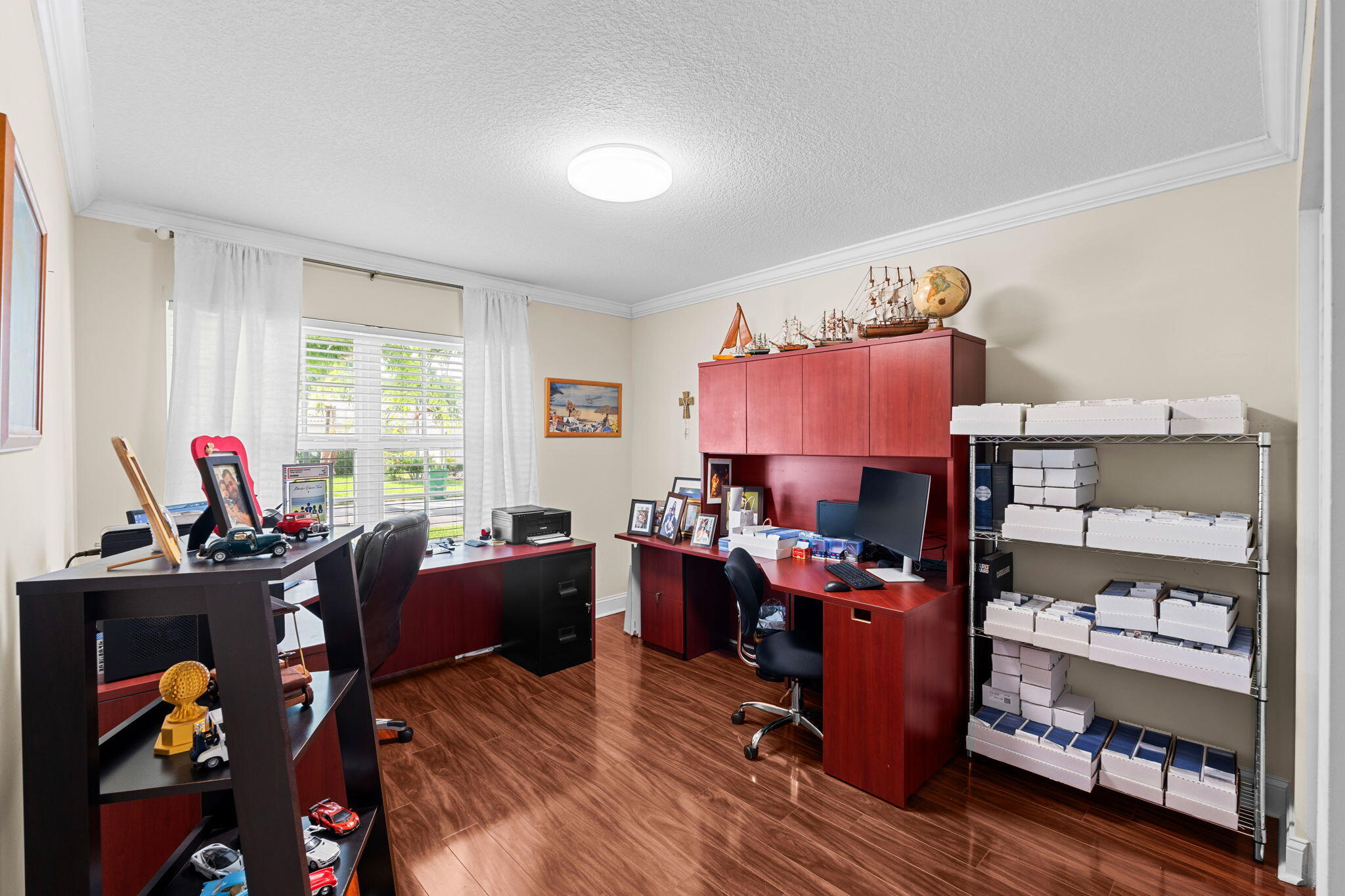 main property photo 13