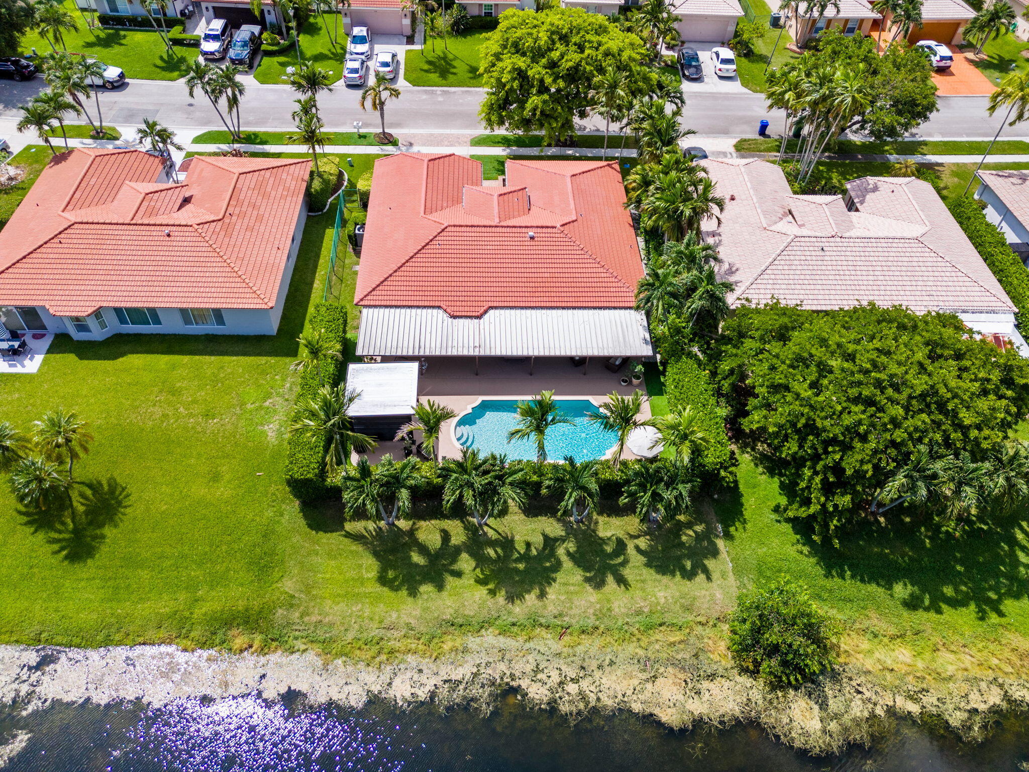 main property photo 17