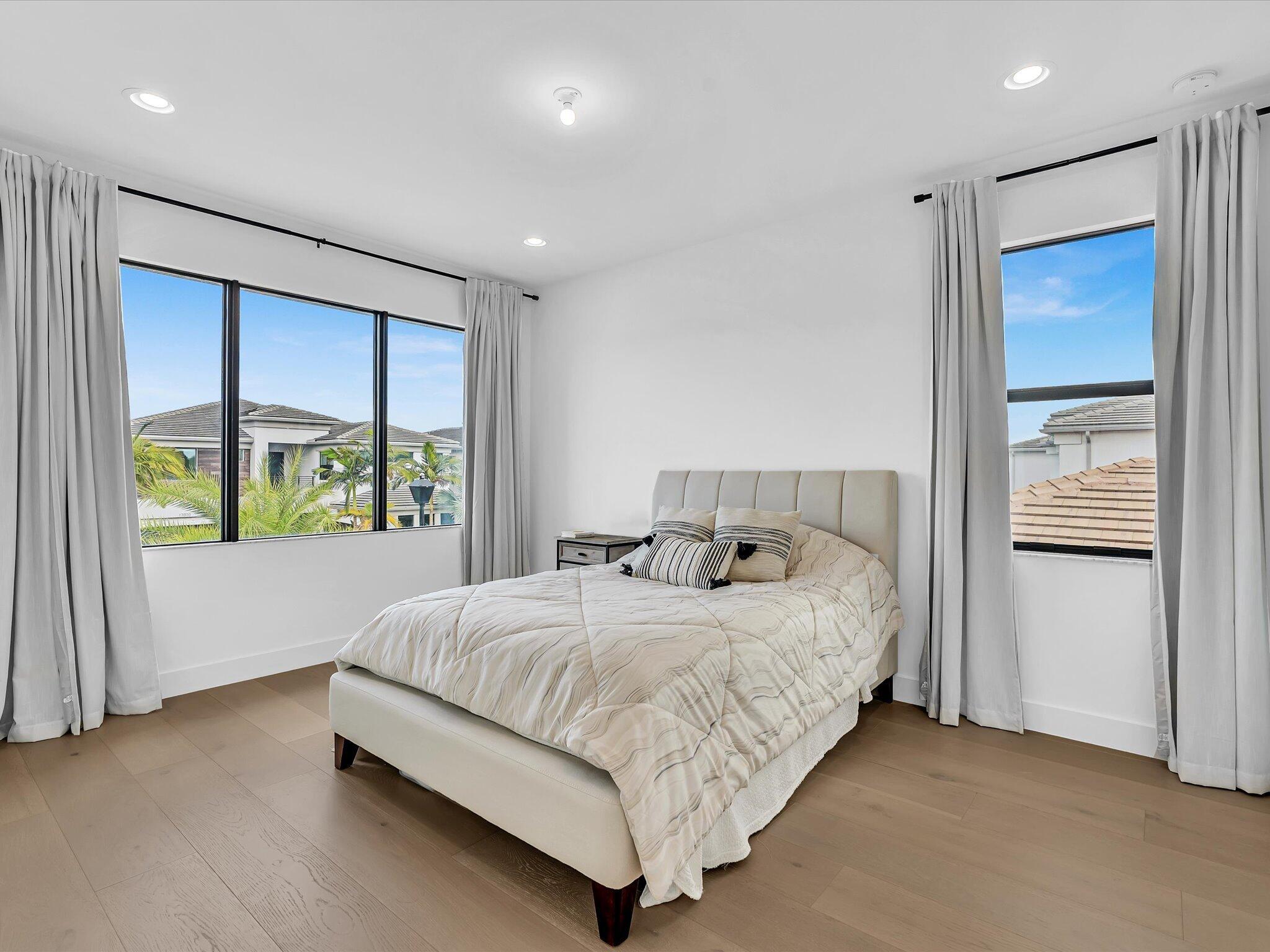 main property photo 81