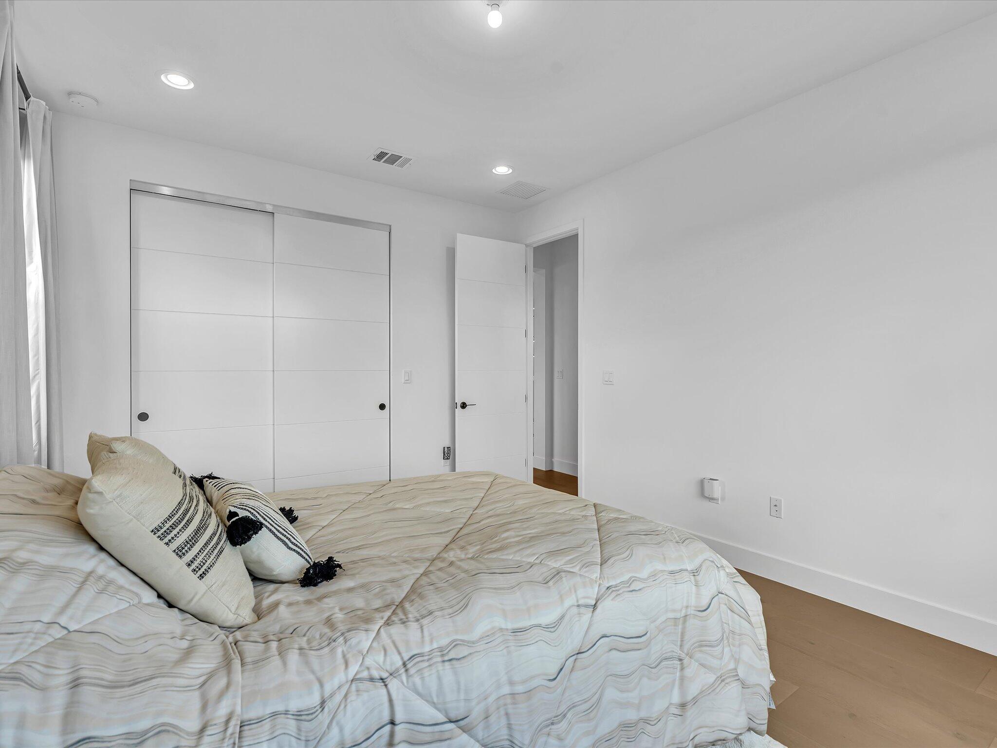 main property photo 83