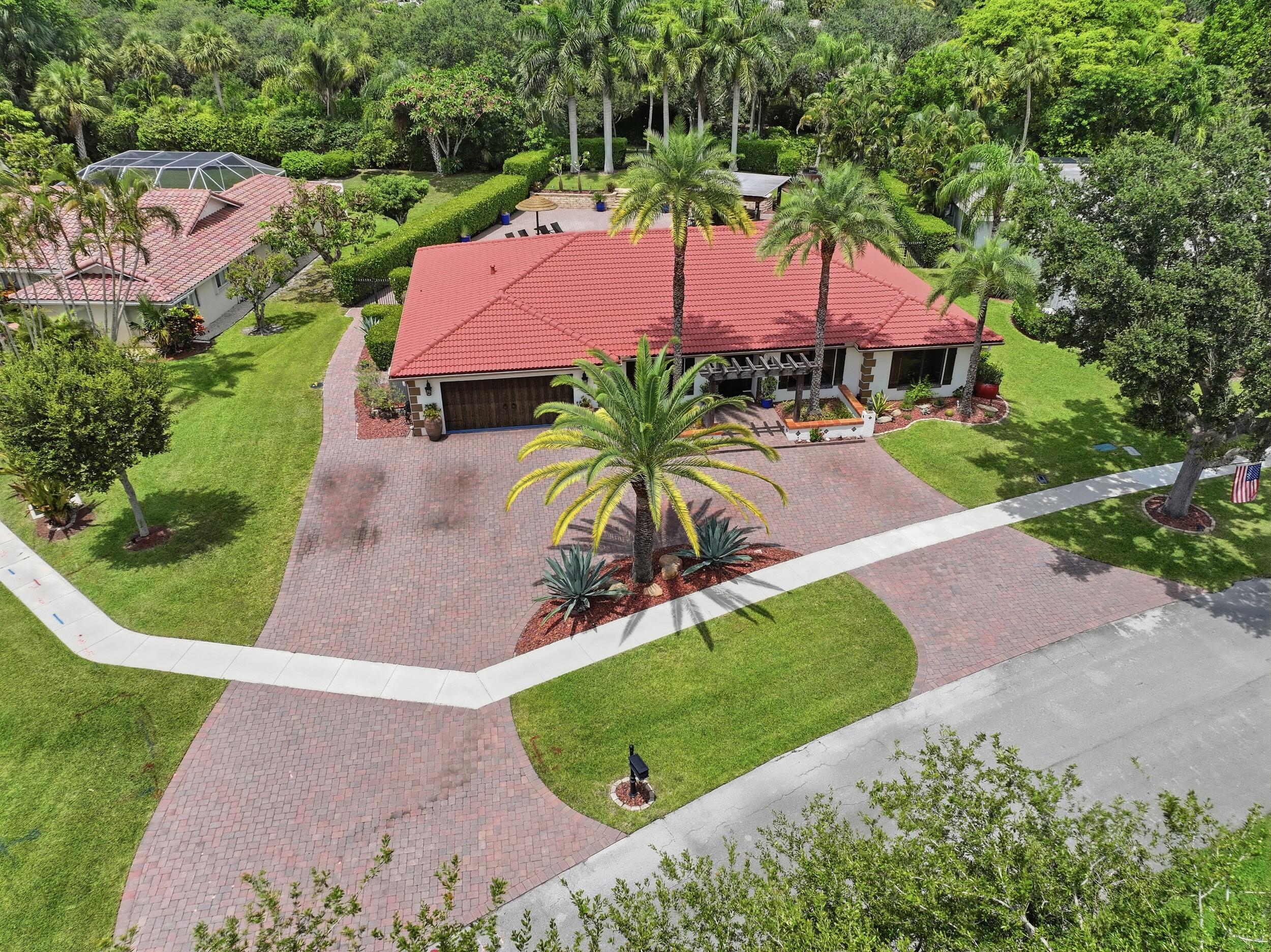 main property photo 18