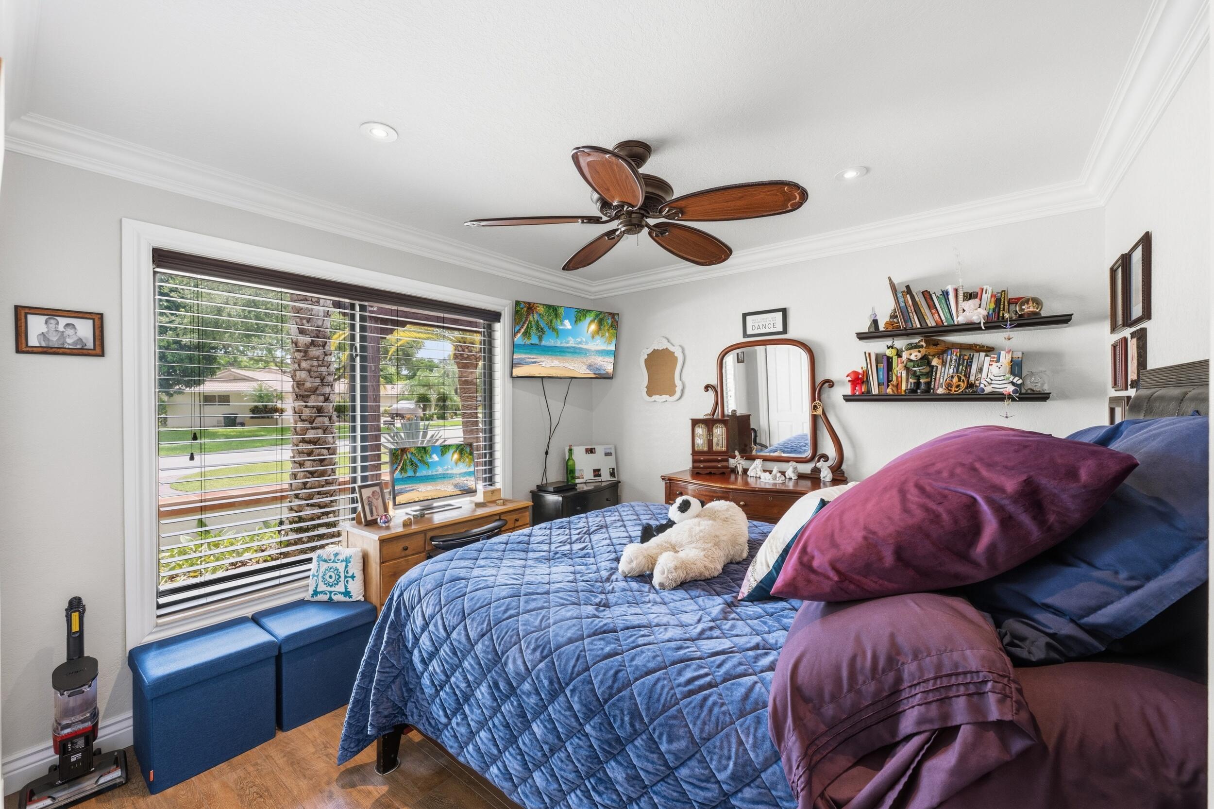 main property photo 76