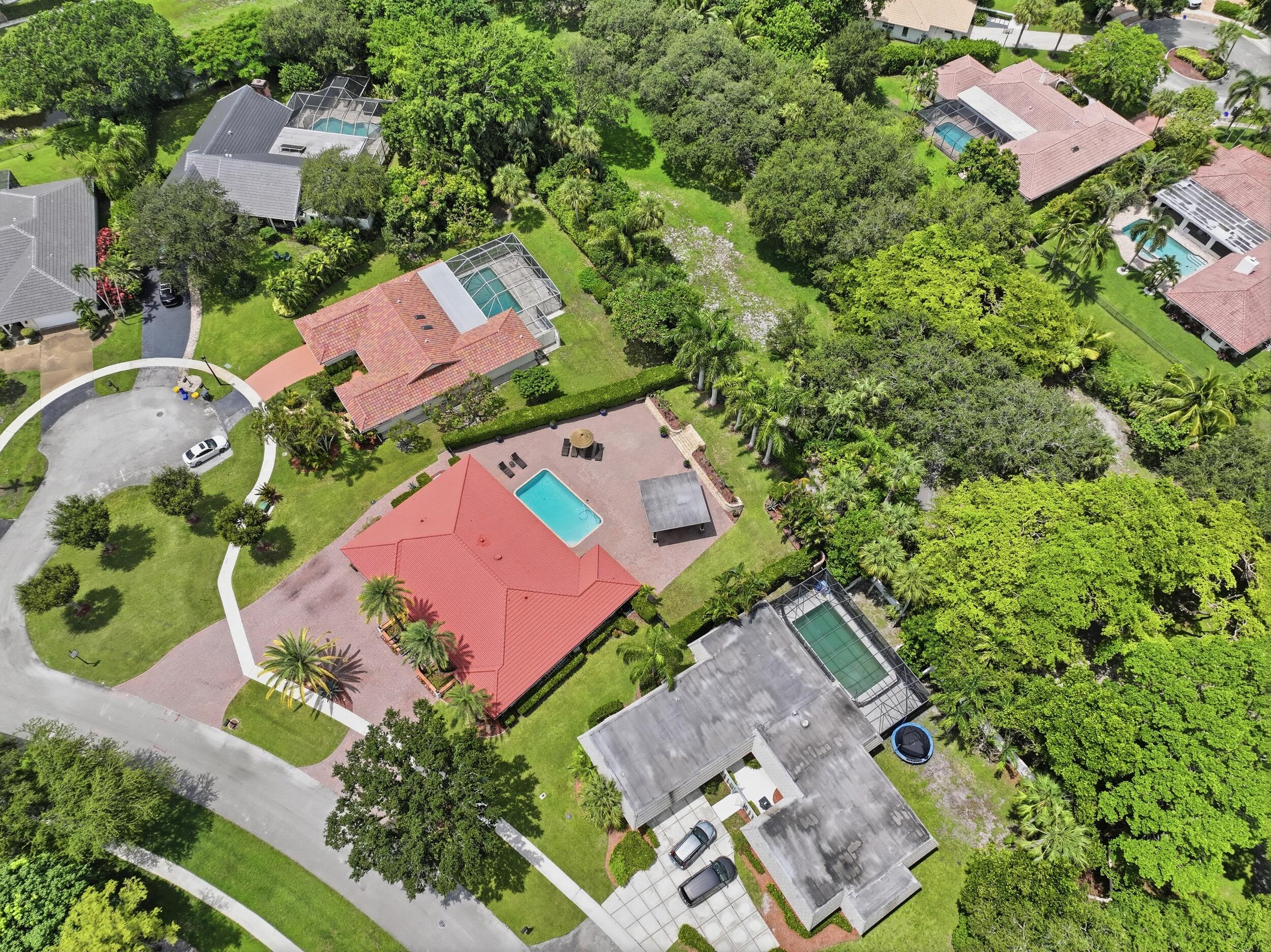 main property photo 9