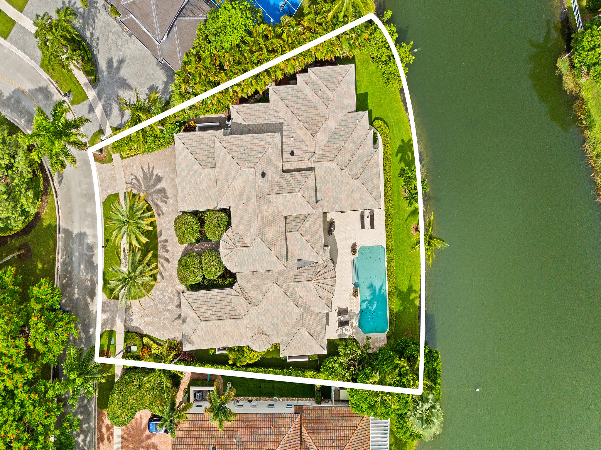 main property photo 44