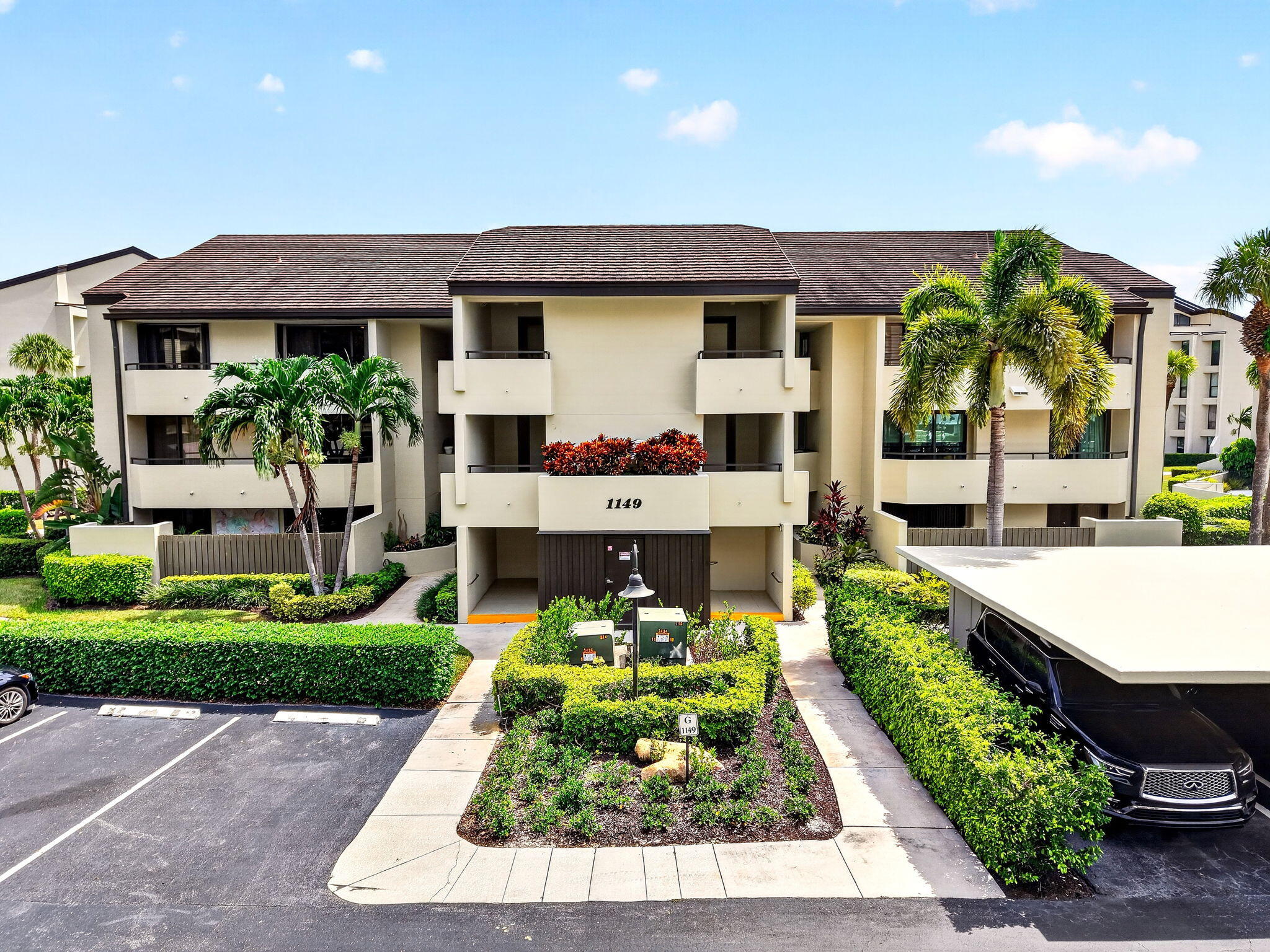 main property photo 68