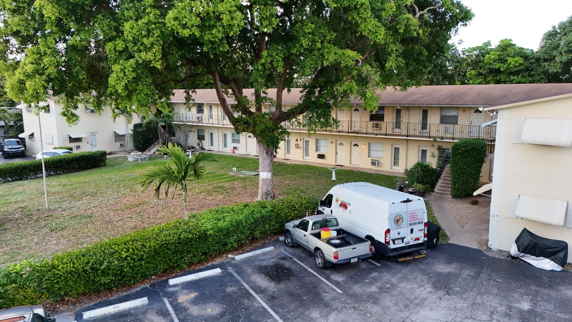 main property photo 13