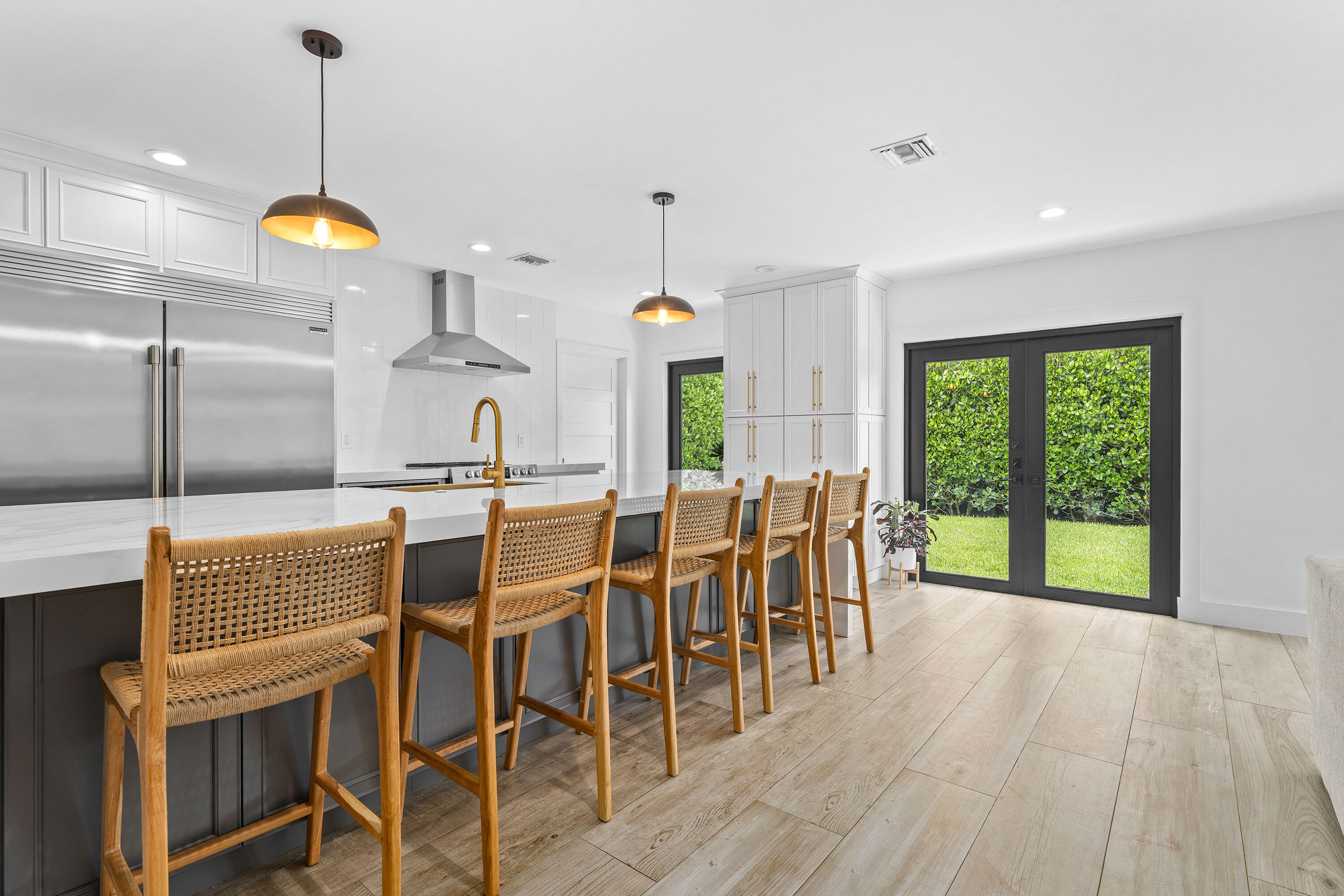property viewer photo 16