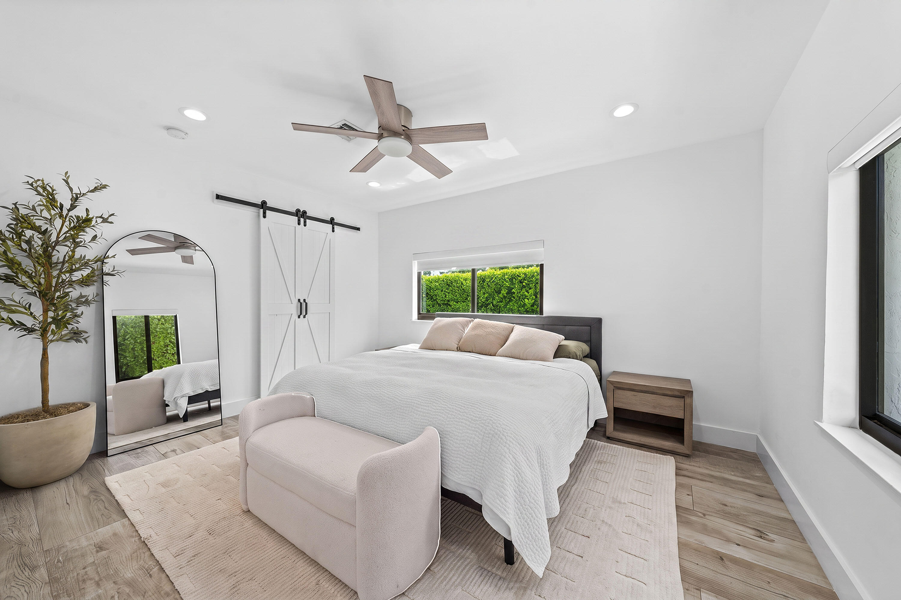 property viewer photo 20