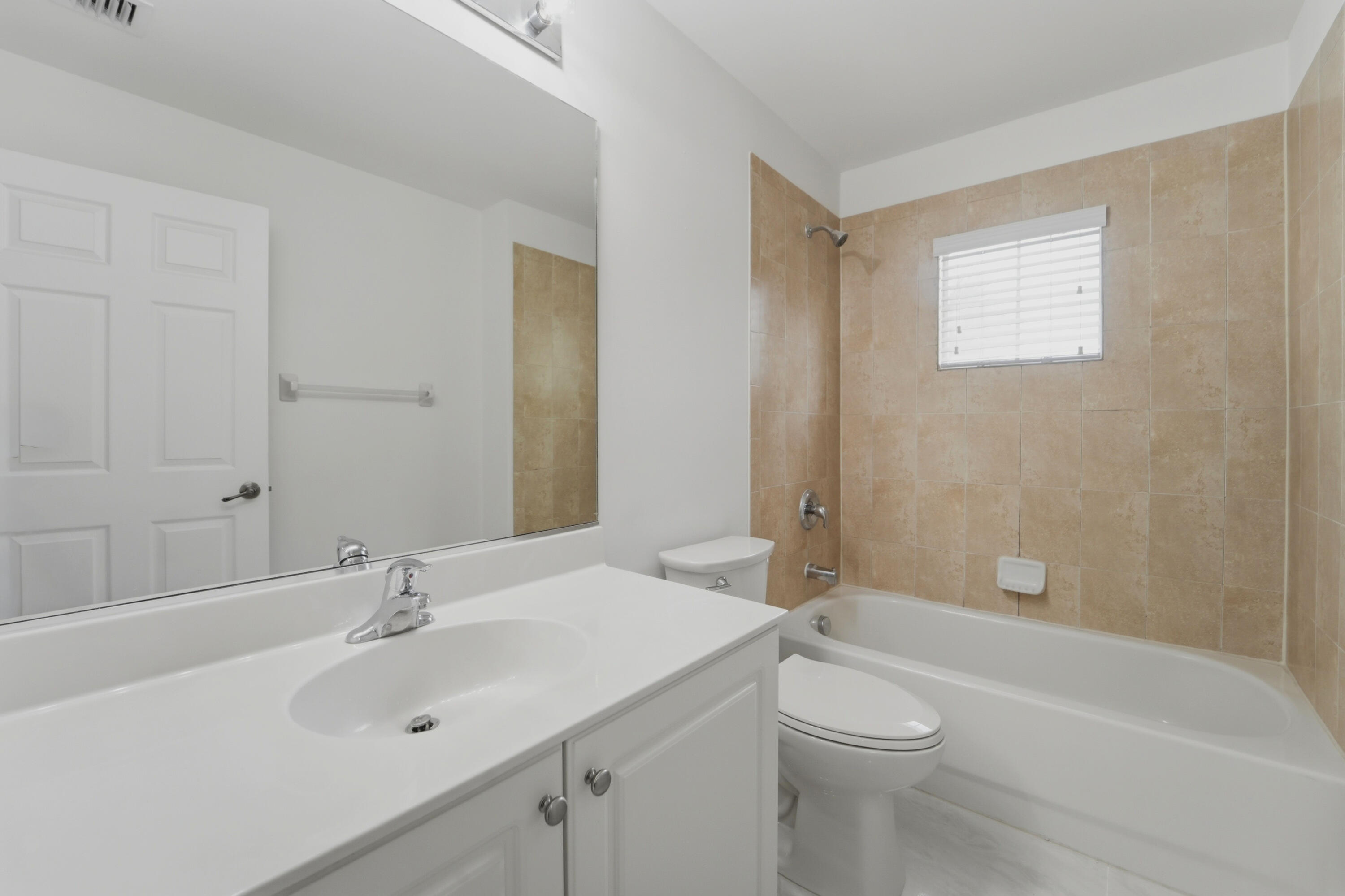 main property photo 70