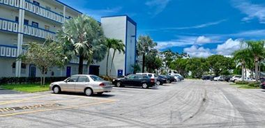 image of property with 2 Bed | 2 Bath | 916 Sqft