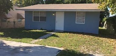 image of property with 2 Bed | 1 Bath | 810 Sqft