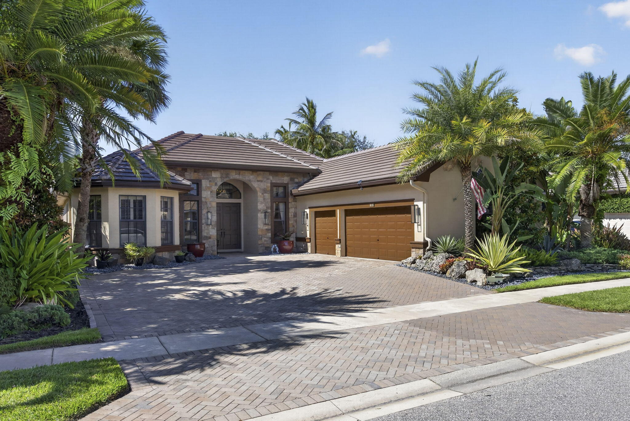 main property photo 63