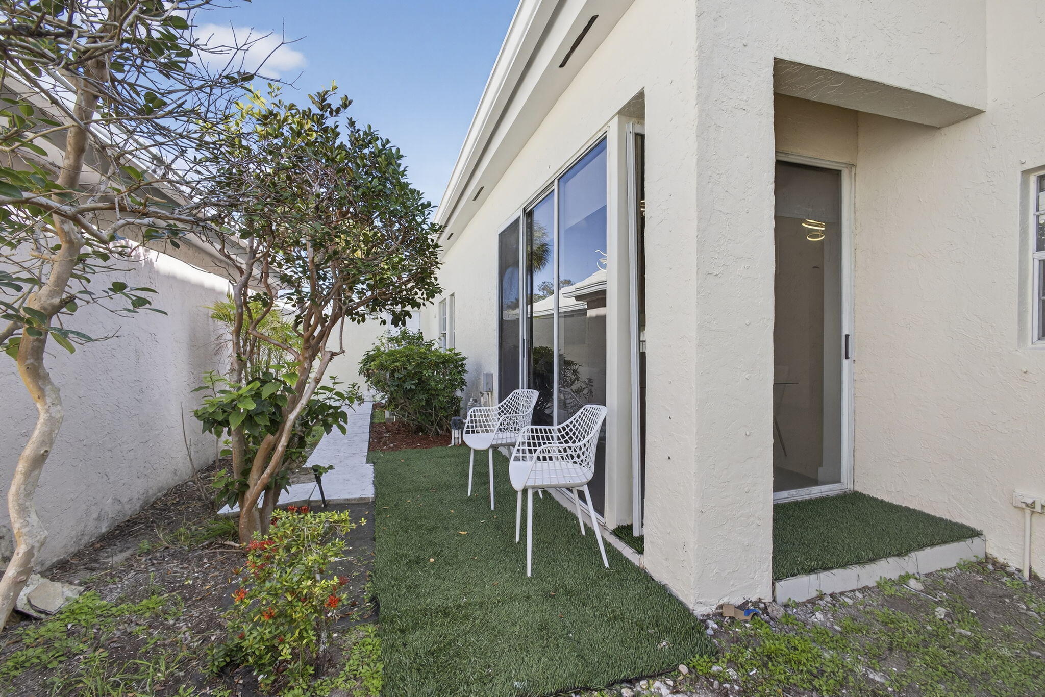 main property photo 54