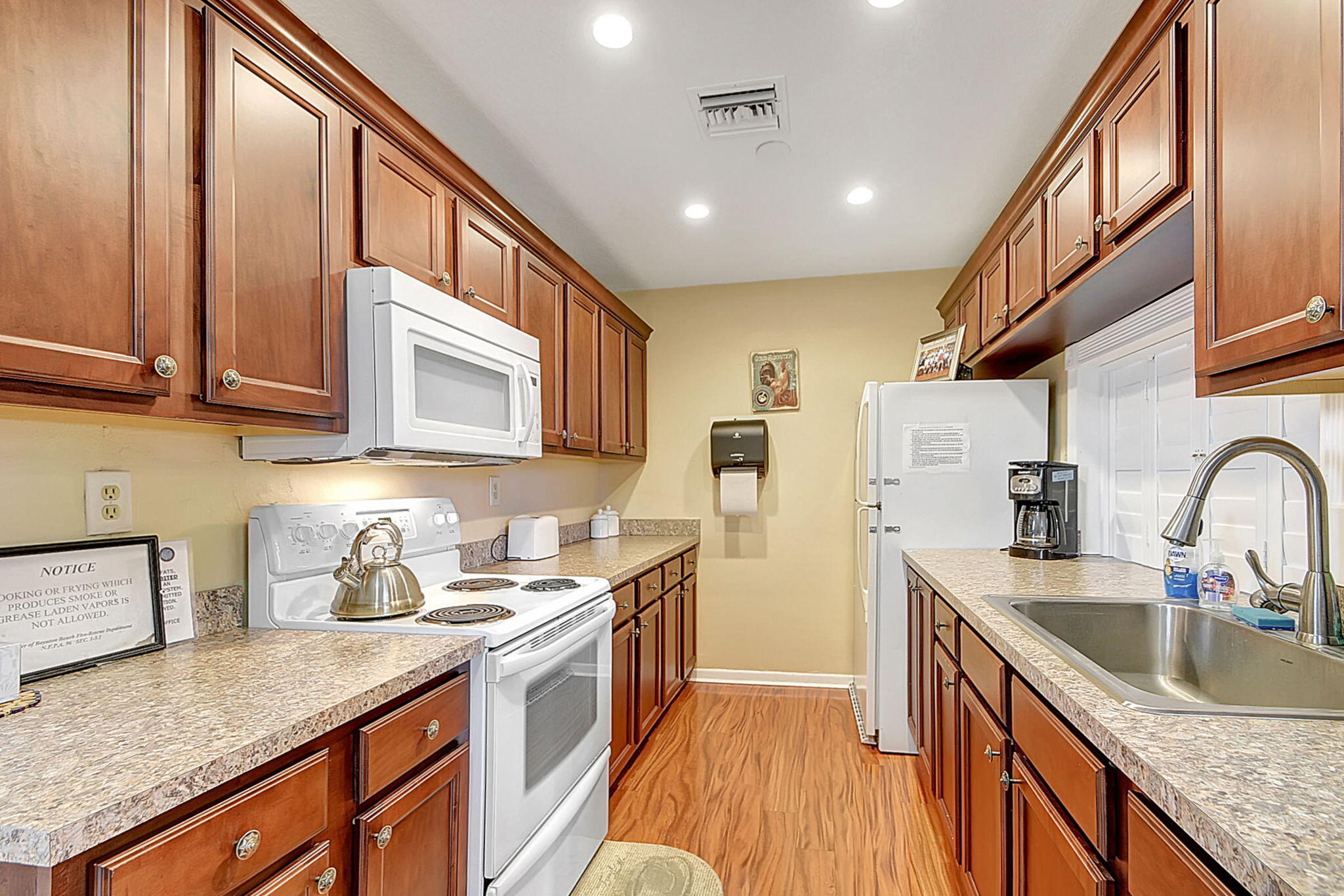 main property photo 74